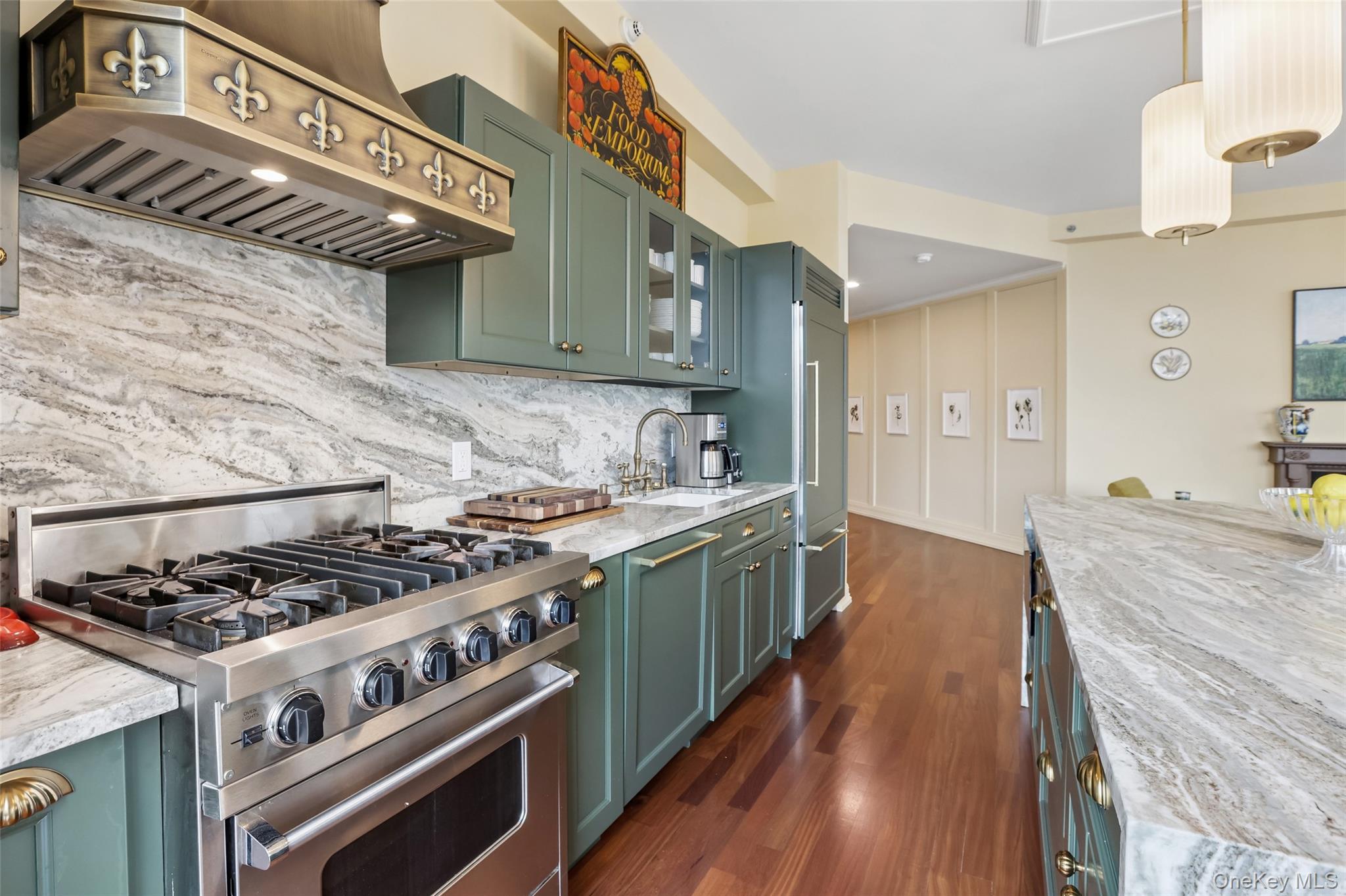 25 City Place Unit: 6C
