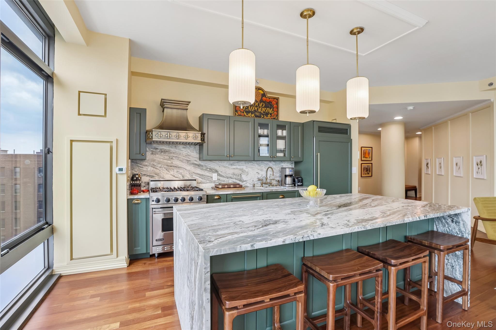 25 City Place Unit: 6C