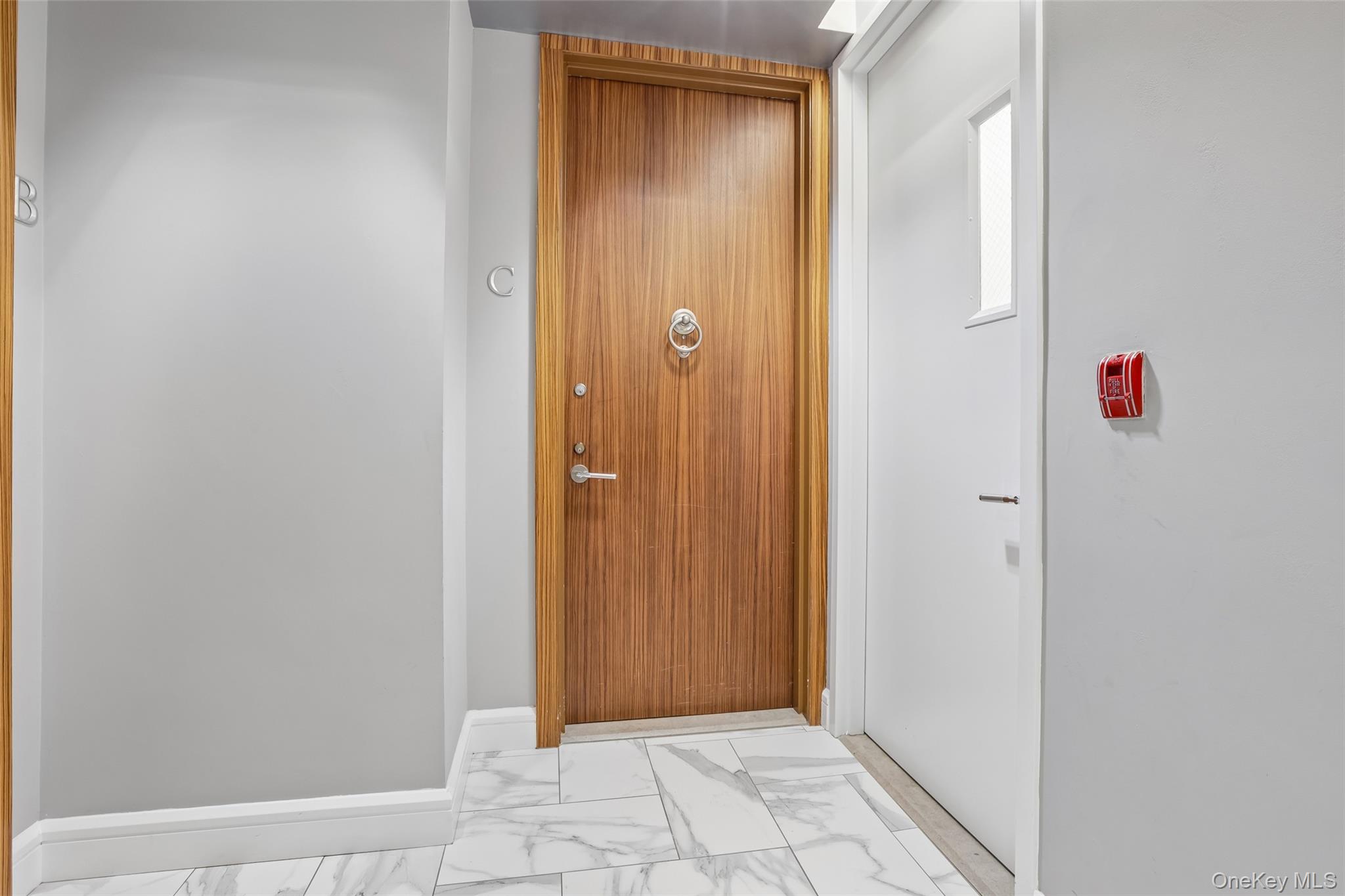 25 City Place Unit: 6C