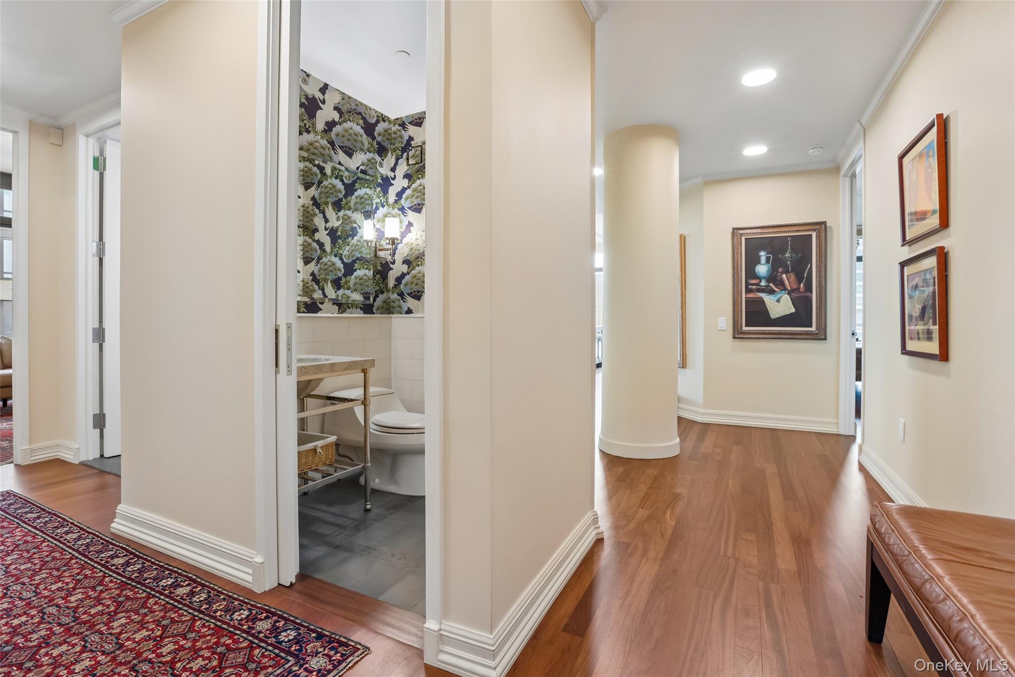 25 City Place Unit: 6C