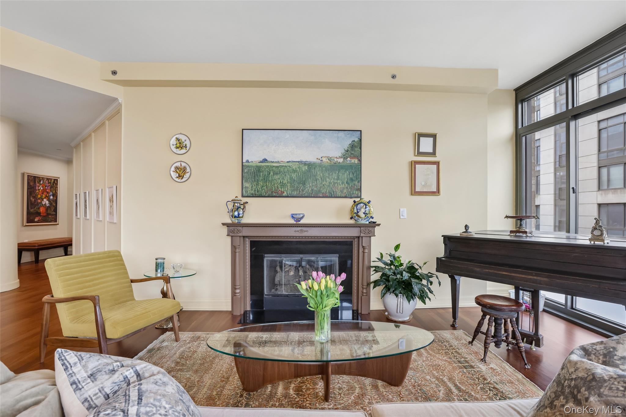 25 City Place Unit: 6C