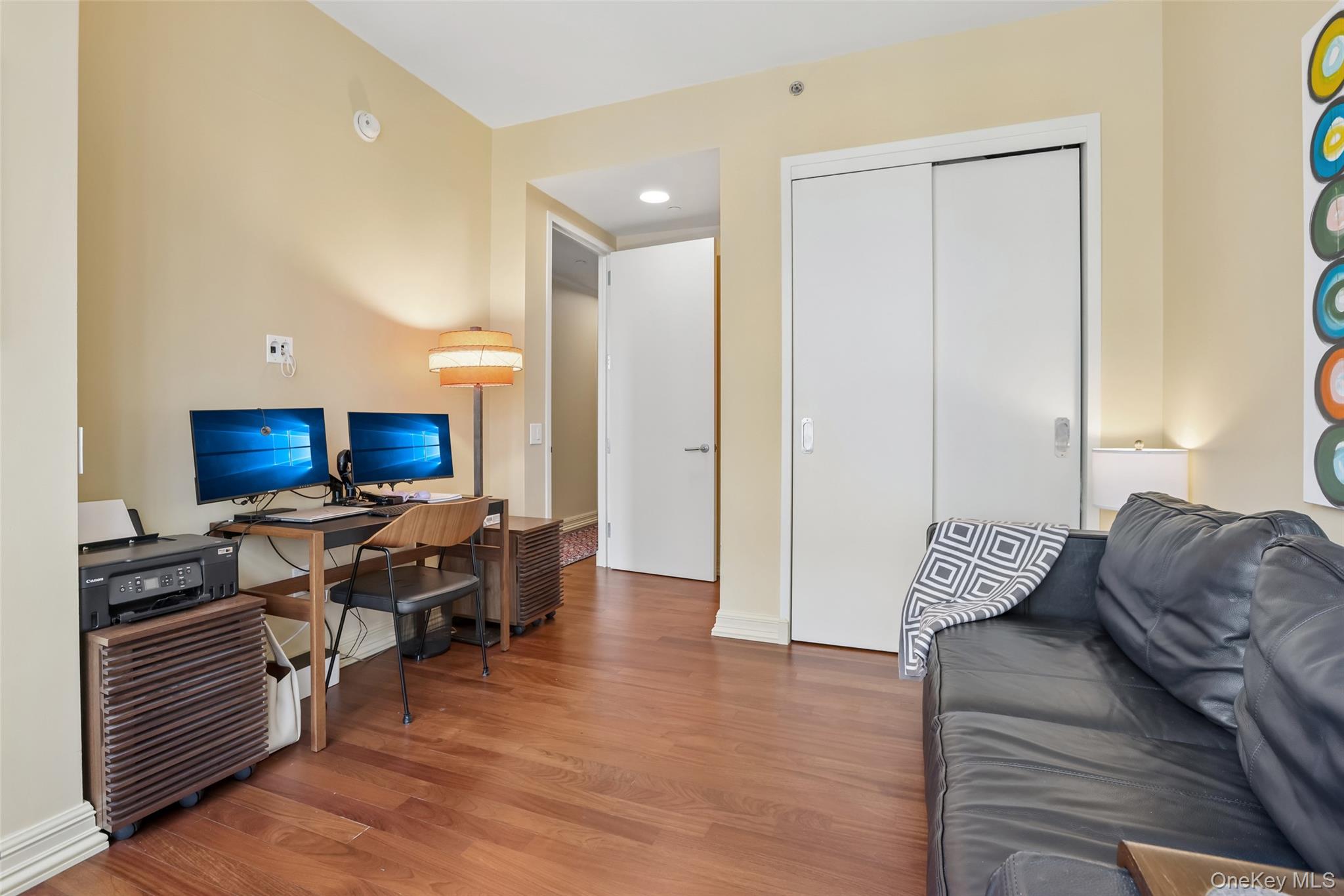 25 City Place Unit: 6C