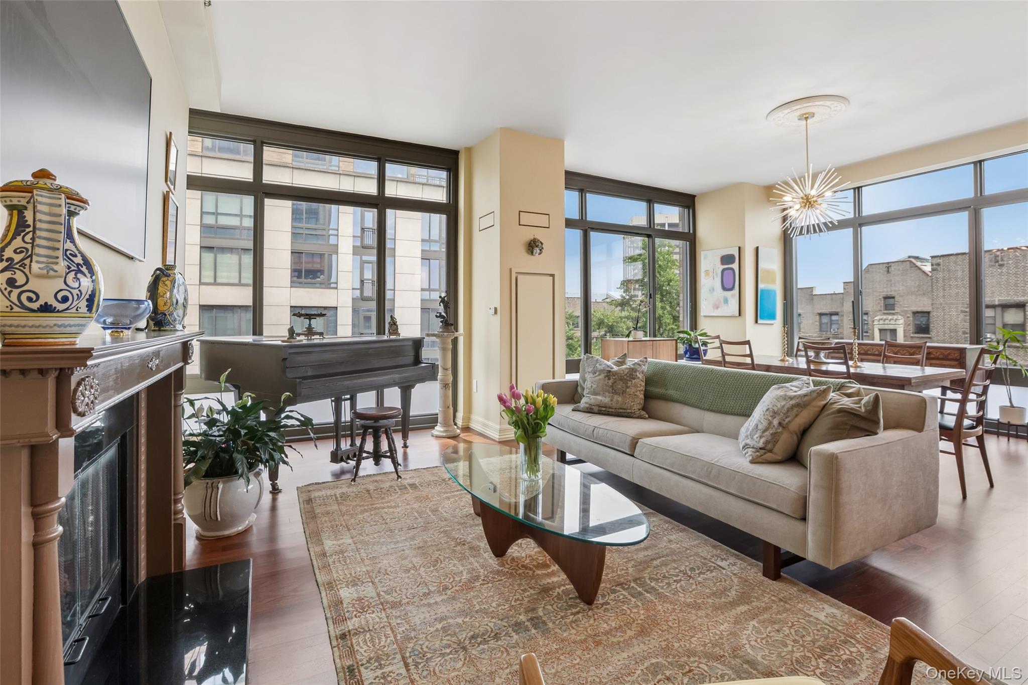 25 City Place Unit: 6C