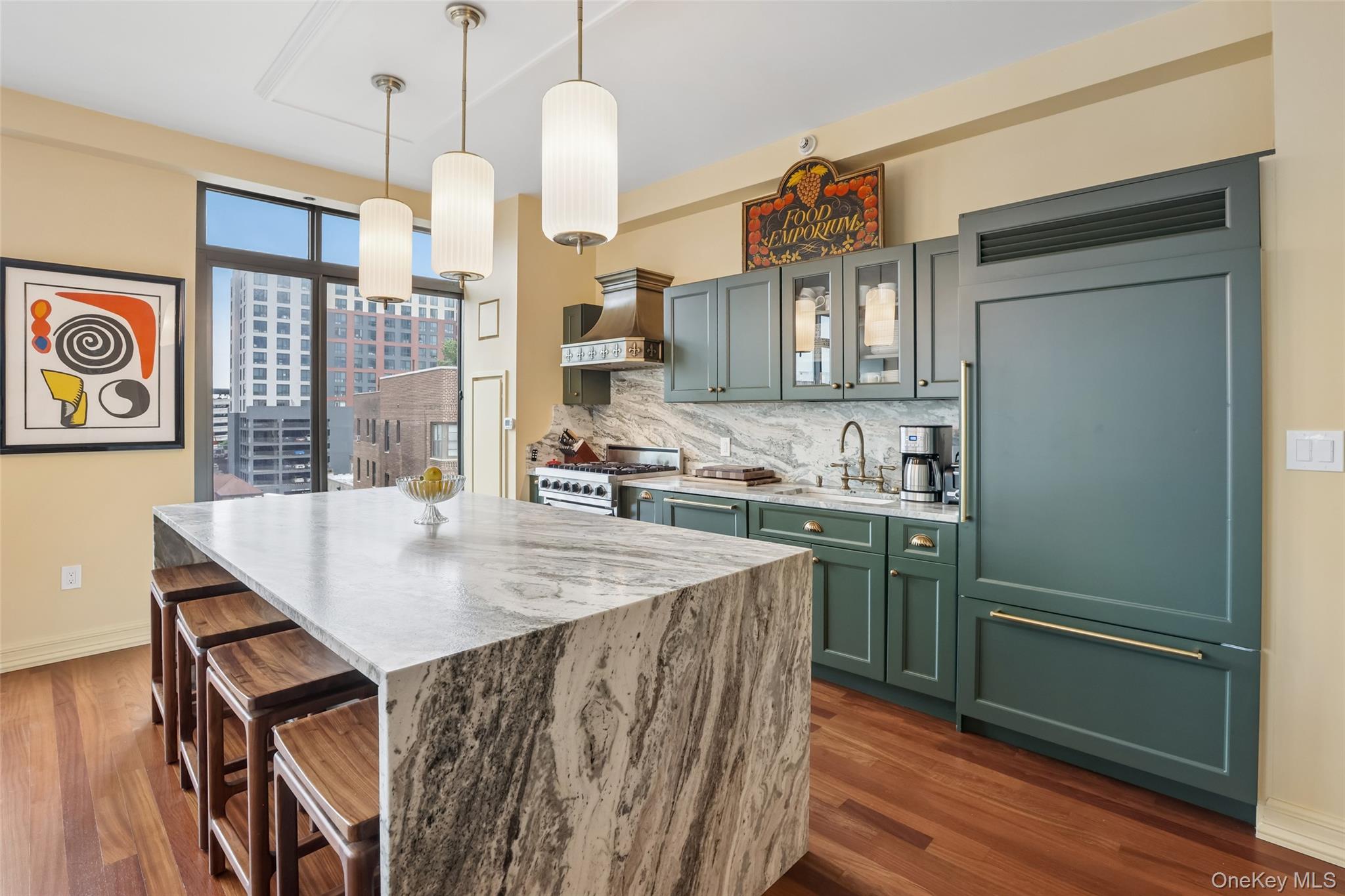 25 City Place Unit: 6C