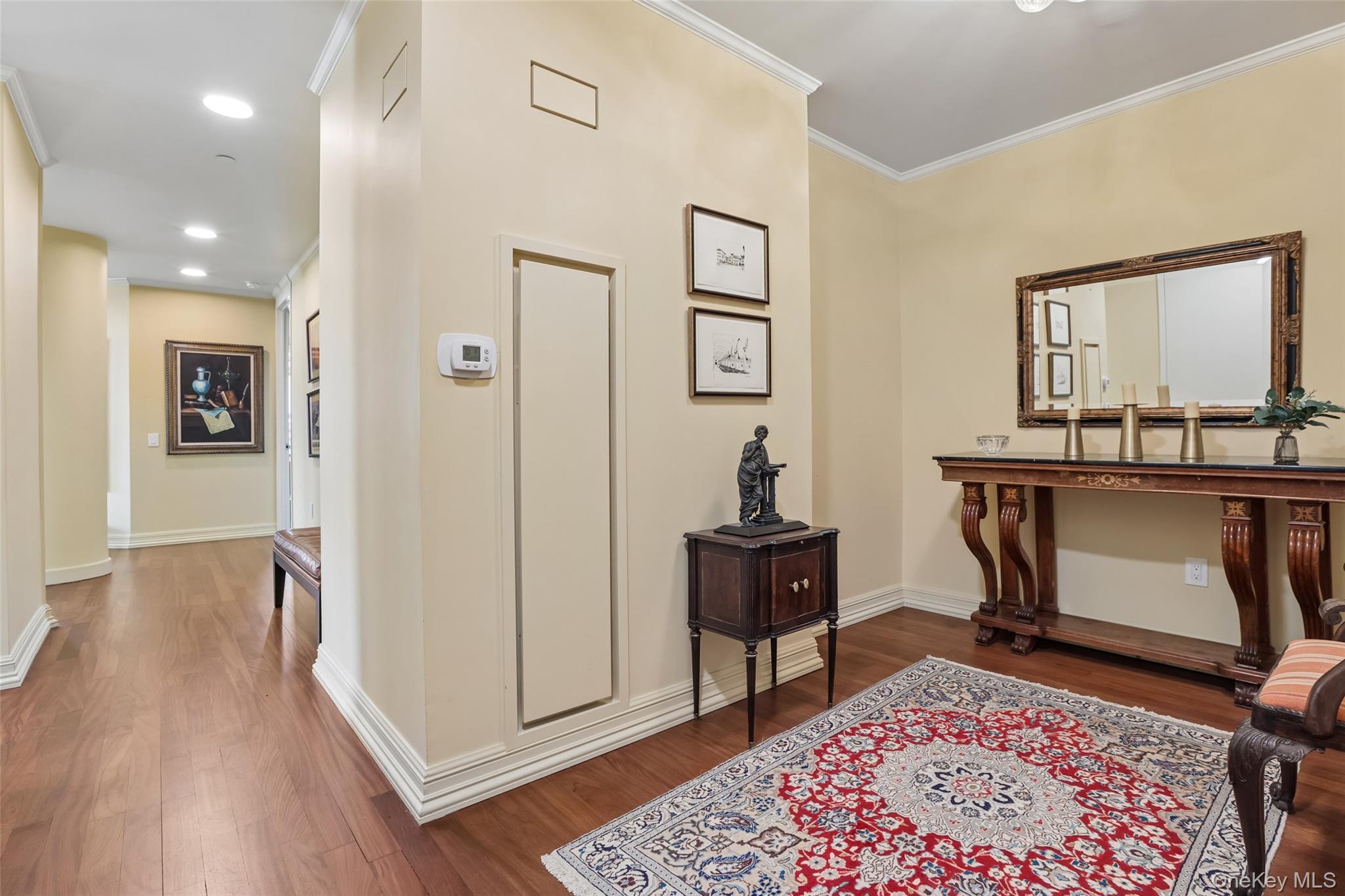 25 City Place Unit: 6C