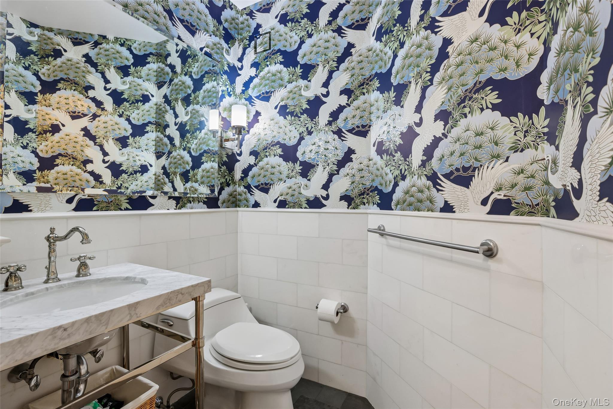 25 City Place Unit: 6C