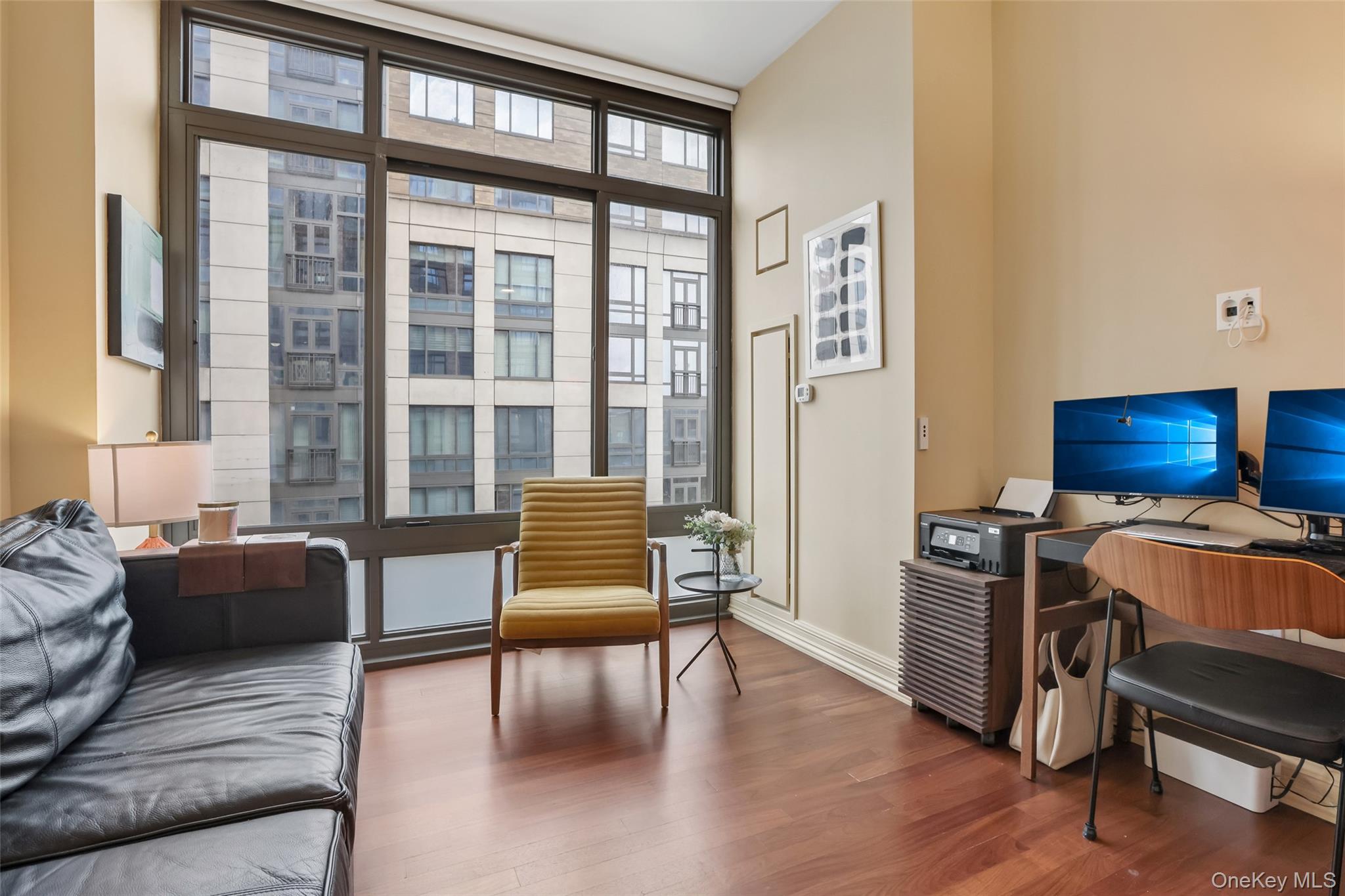 25 City Place Unit: 6C