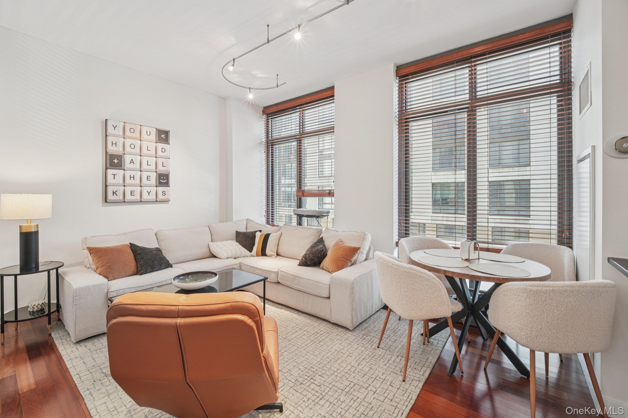 25 City Place Unit: 4B