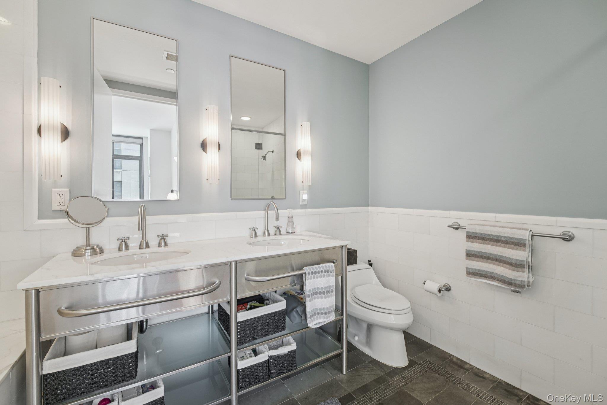25 City Place Unit: 4B