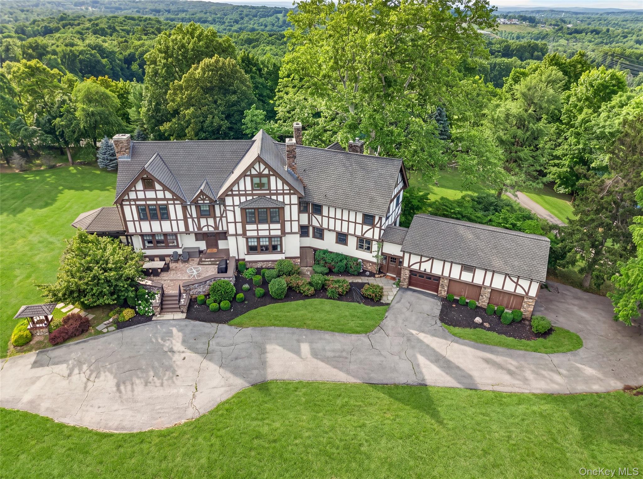 155 Arcadia Road