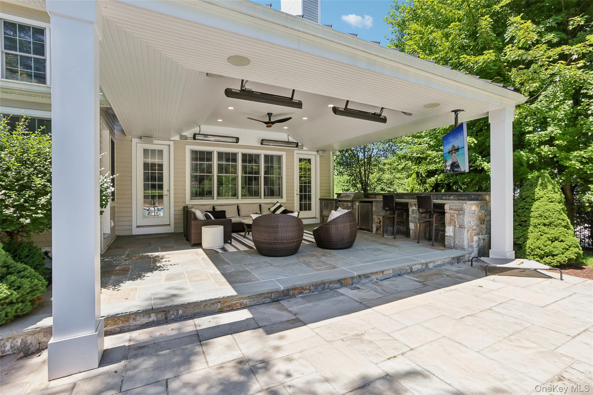 15 Heritage Drive