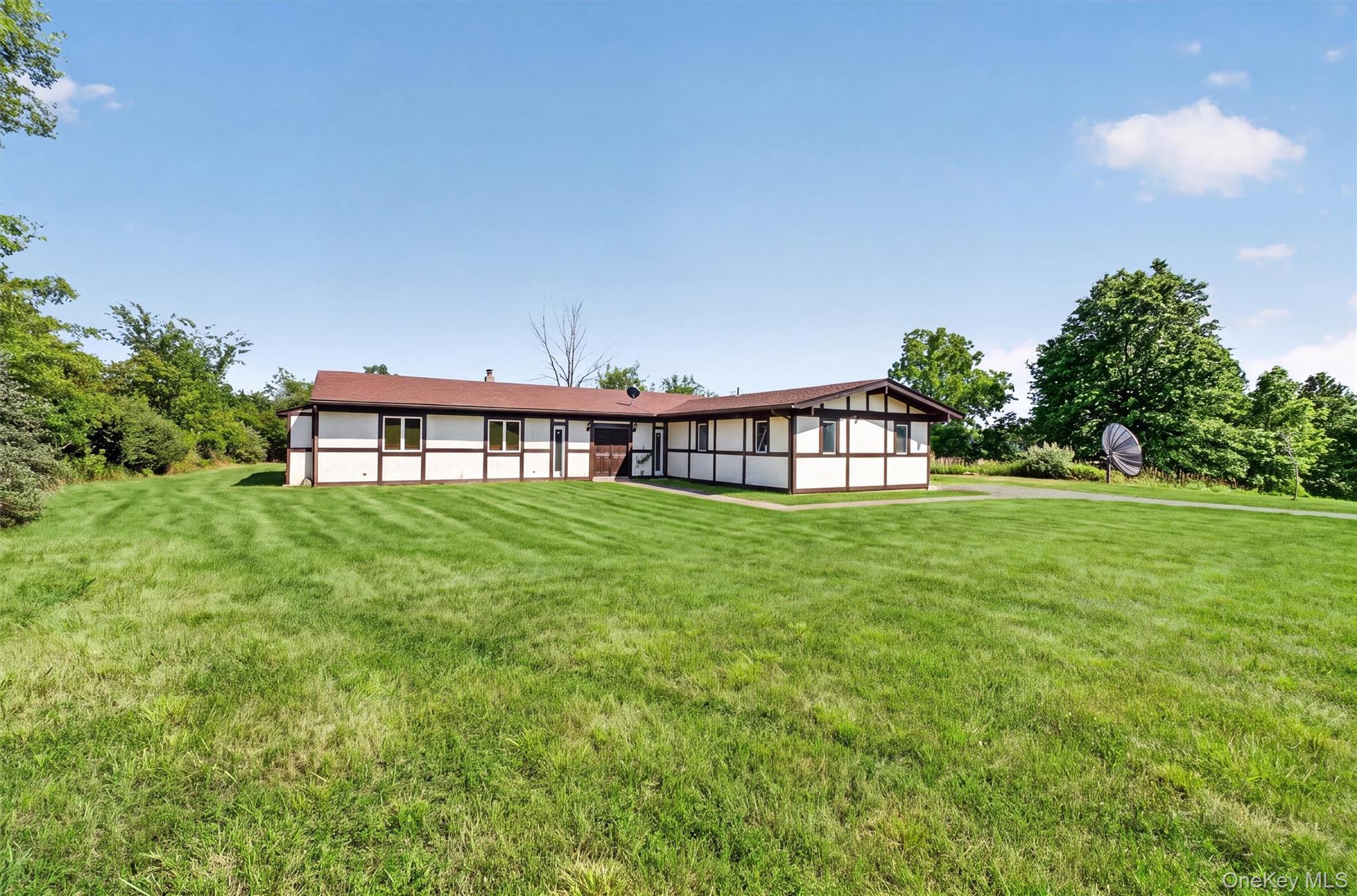 25 Red Mills Road