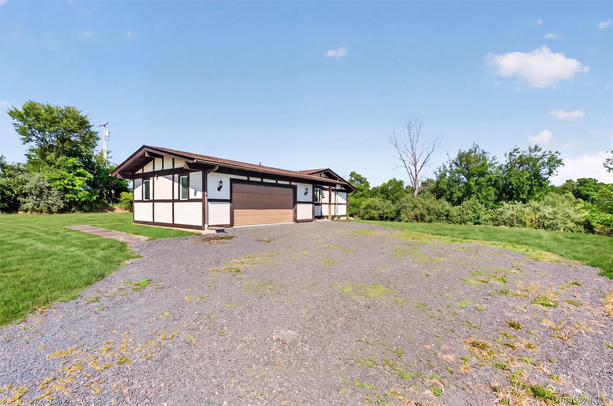 25 Red Mills Road