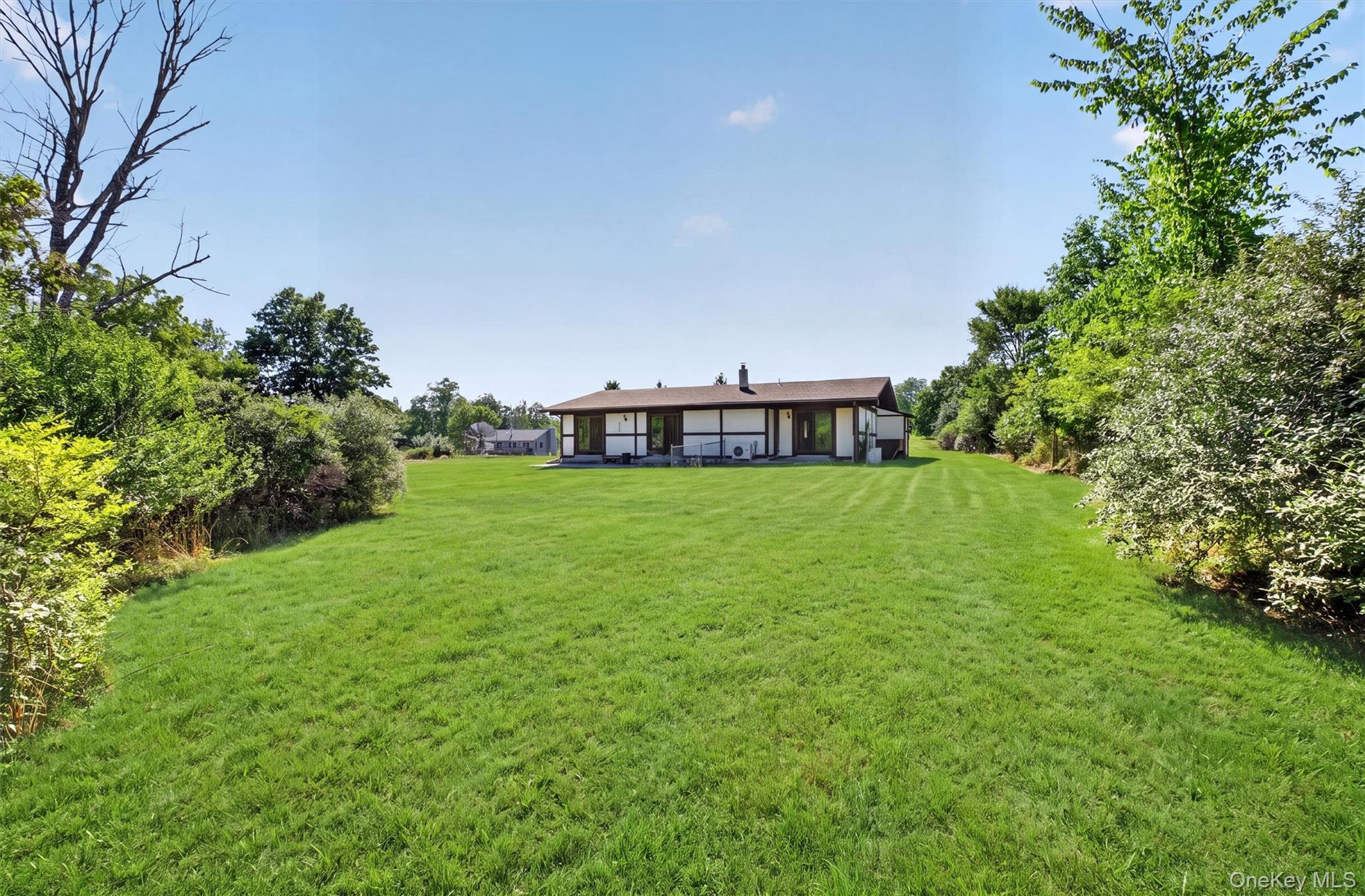 25 Red Mills Road