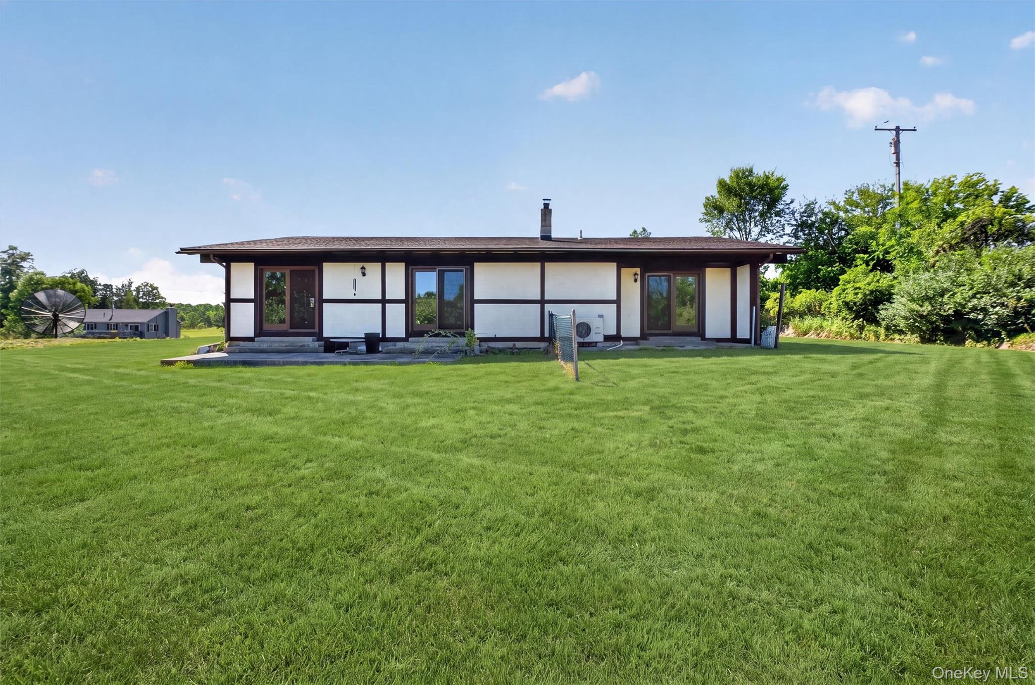 25 Red Mills Road