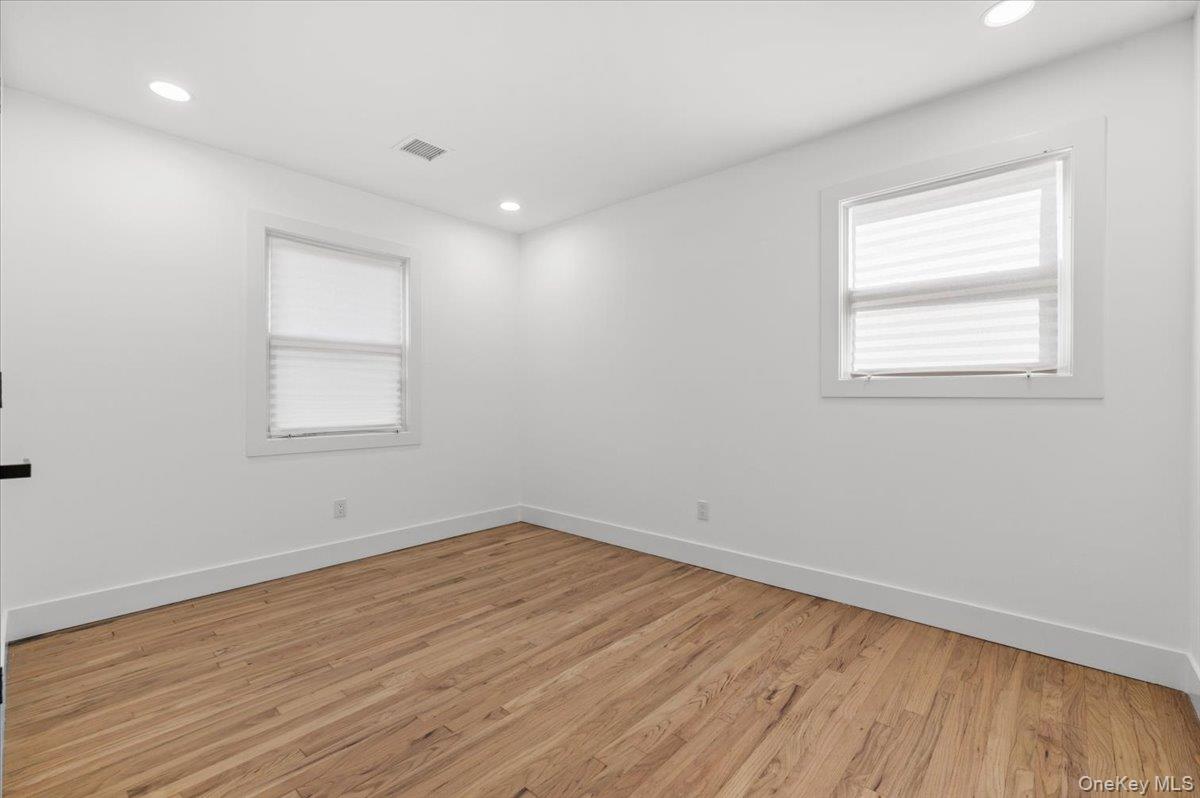5 Willis Avenue