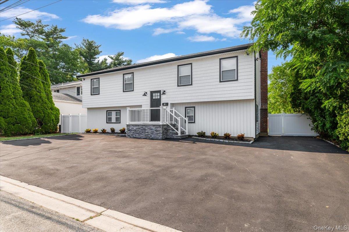 5 Willis Avenue