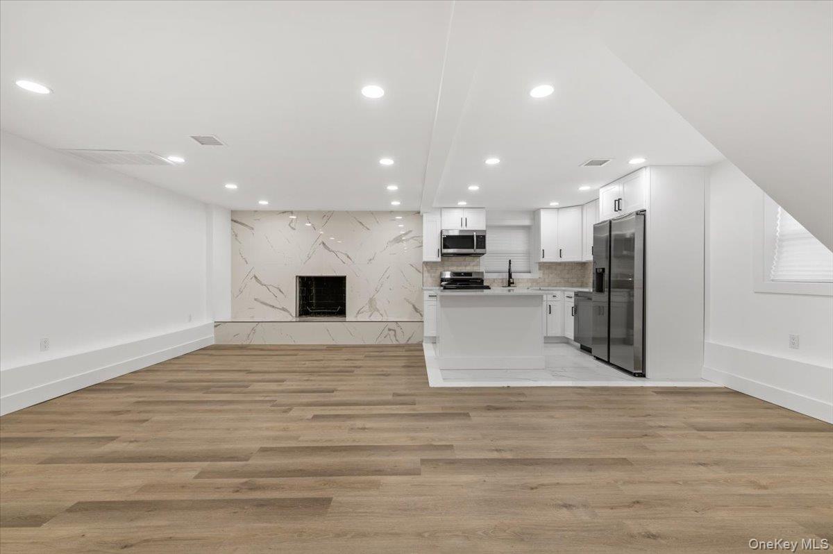5 Willis Avenue