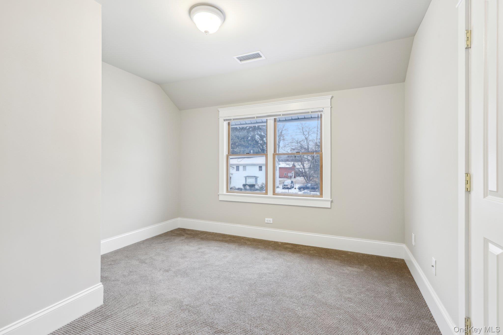 125 Smith Avenue