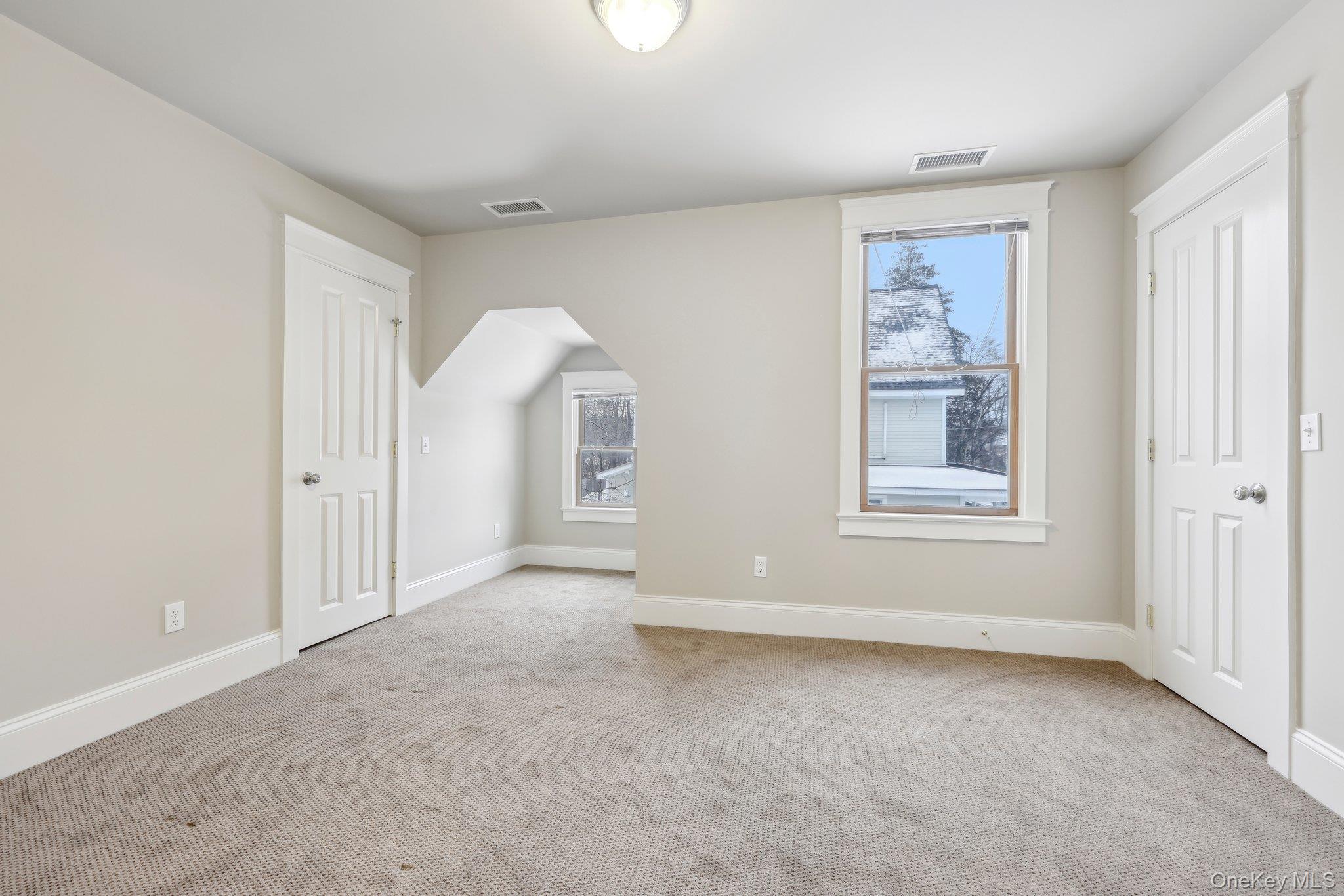 125 Smith Avenue