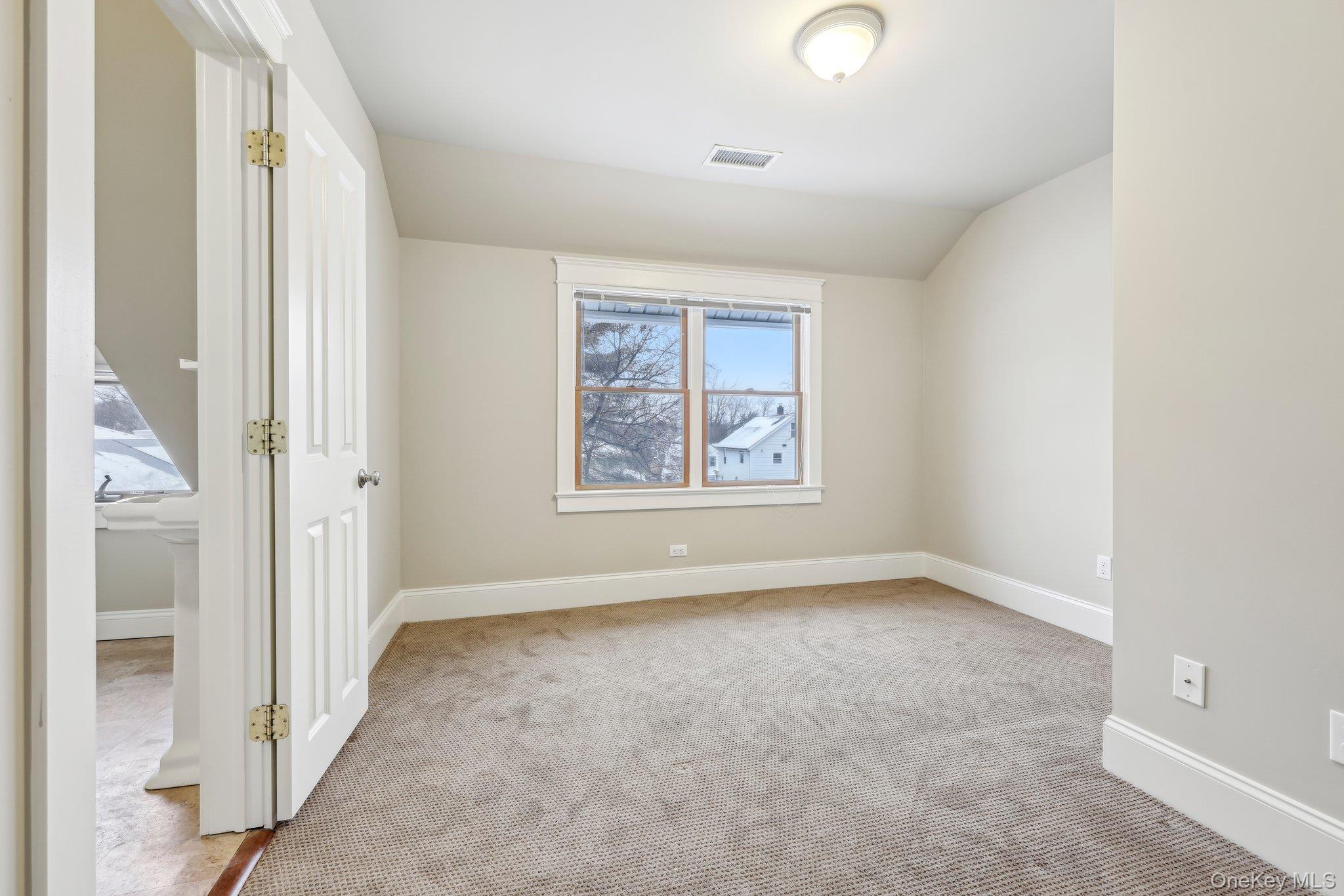 125 Smith Avenue