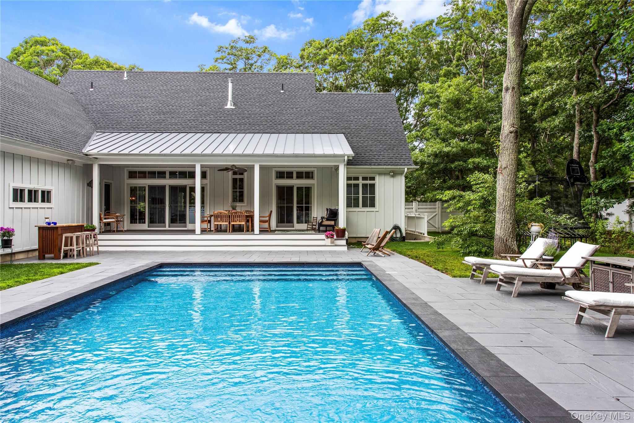 9 Deerland Drive