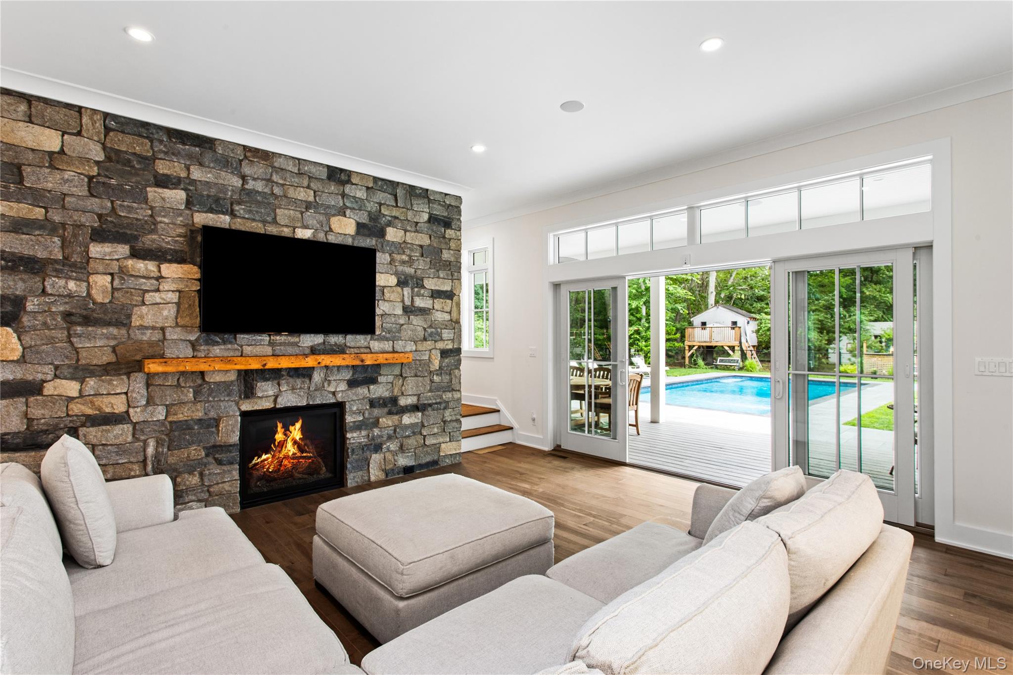 9 Deerland Drive
