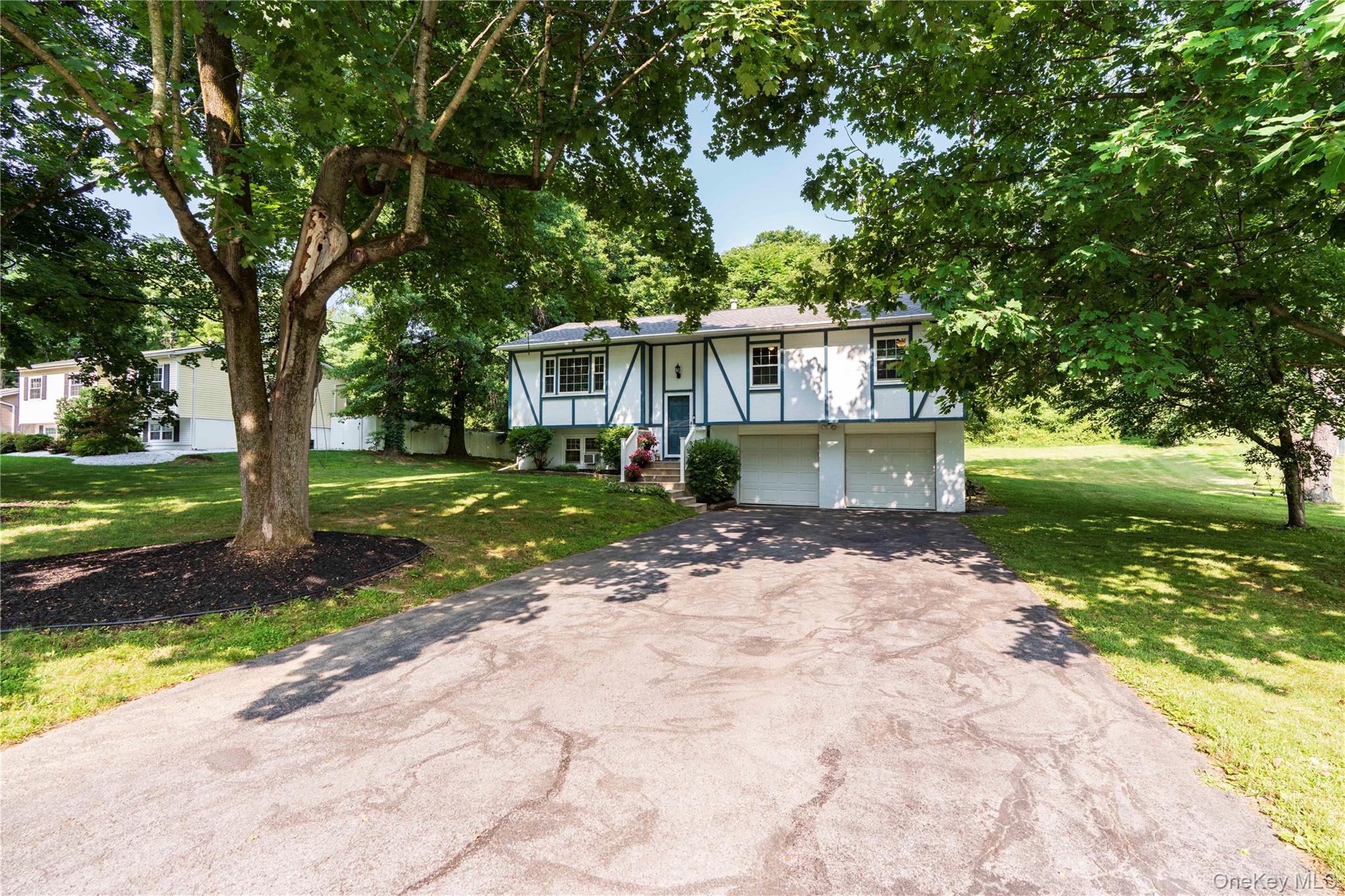 24 S Gate Drive