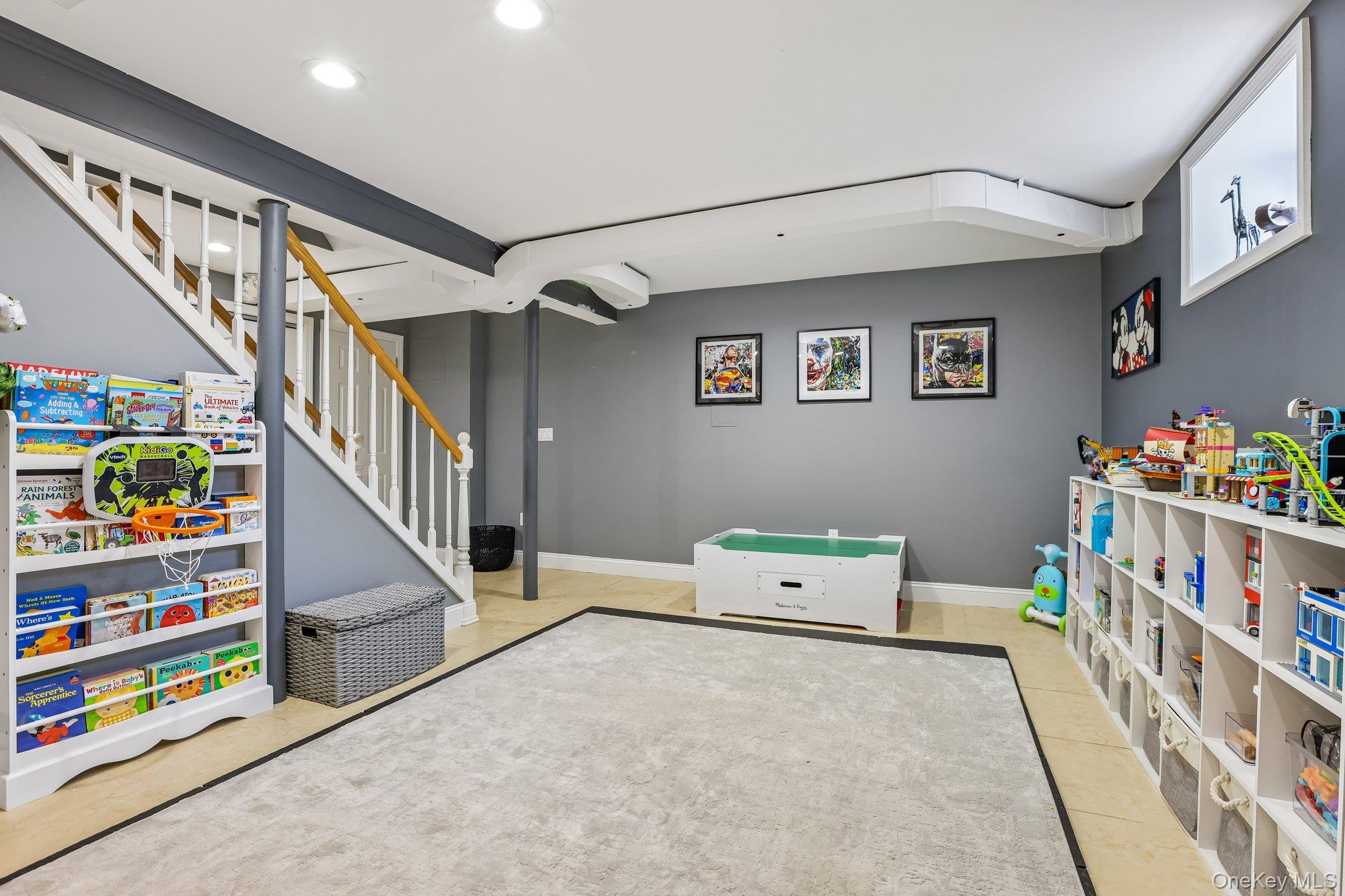 512 Westlake Drive