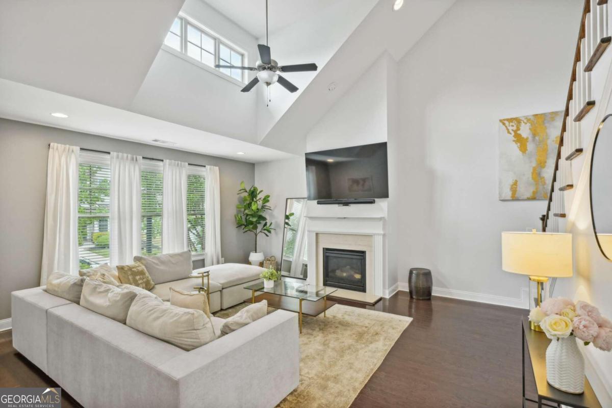 1503 Bungalow Lane NW