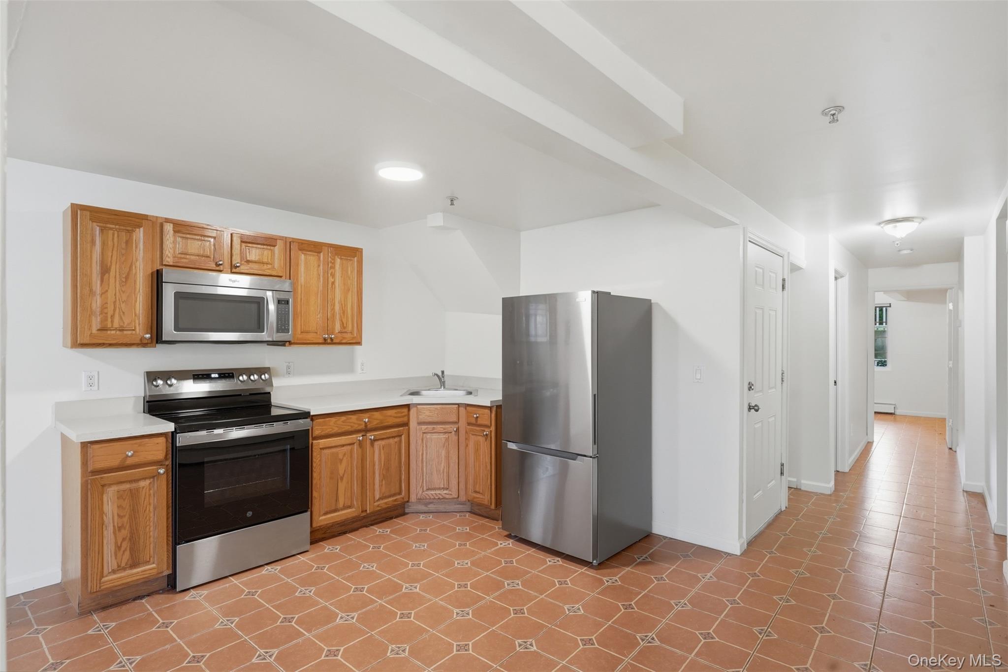 10 Eastman Terrace