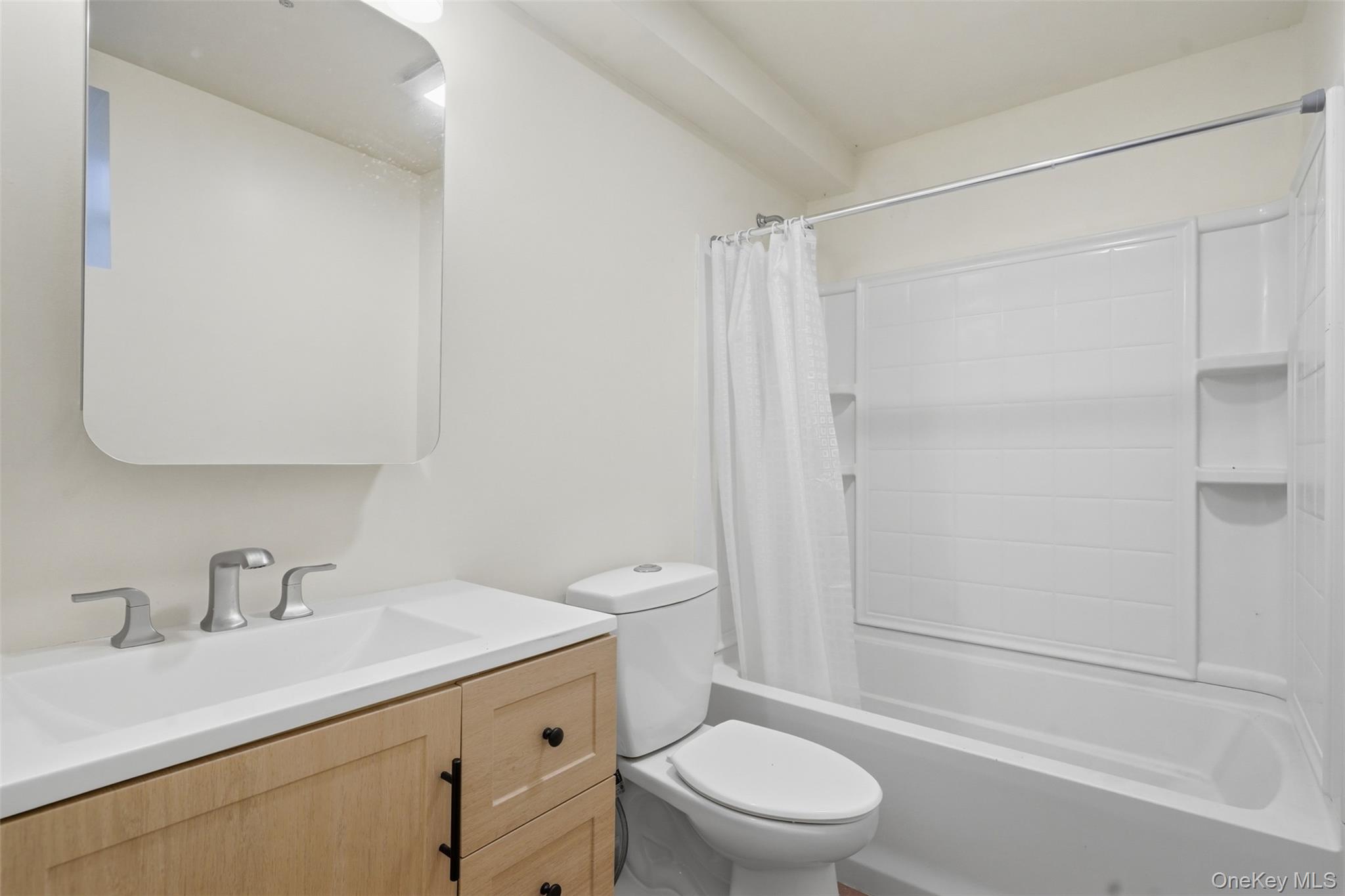 10 Eastman Terrace