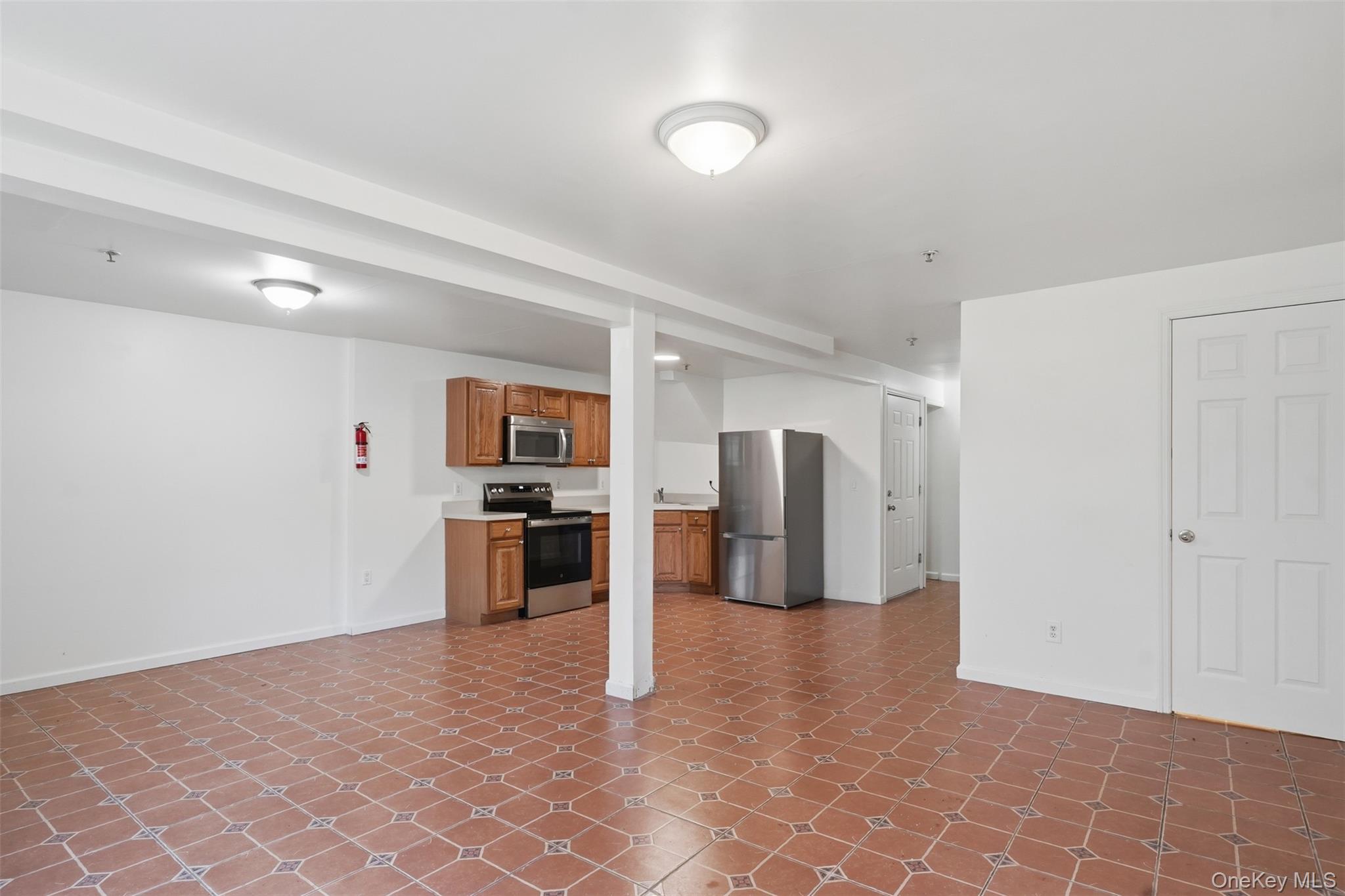10 Eastman Terrace