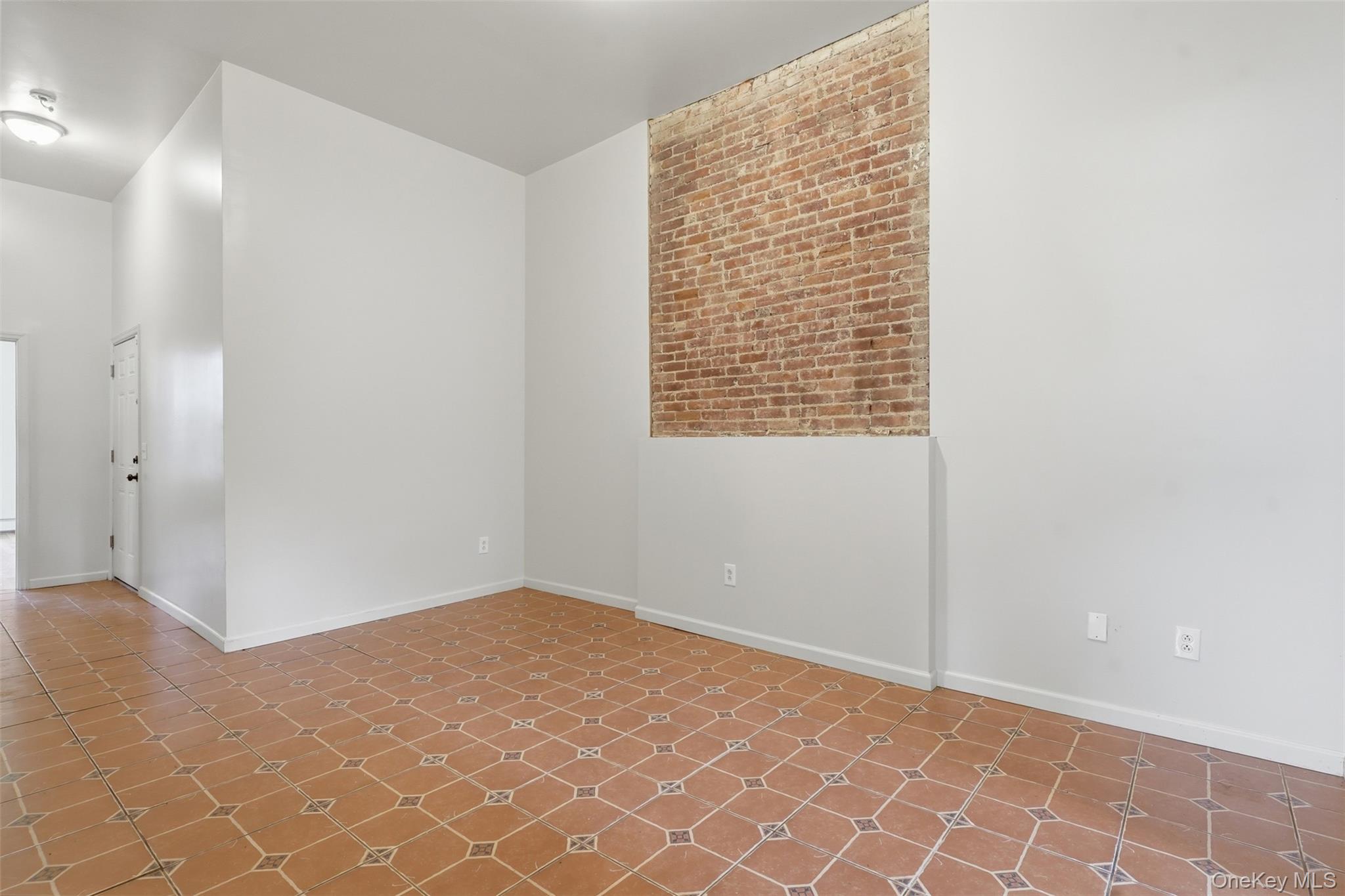 10 Eastman Terrace