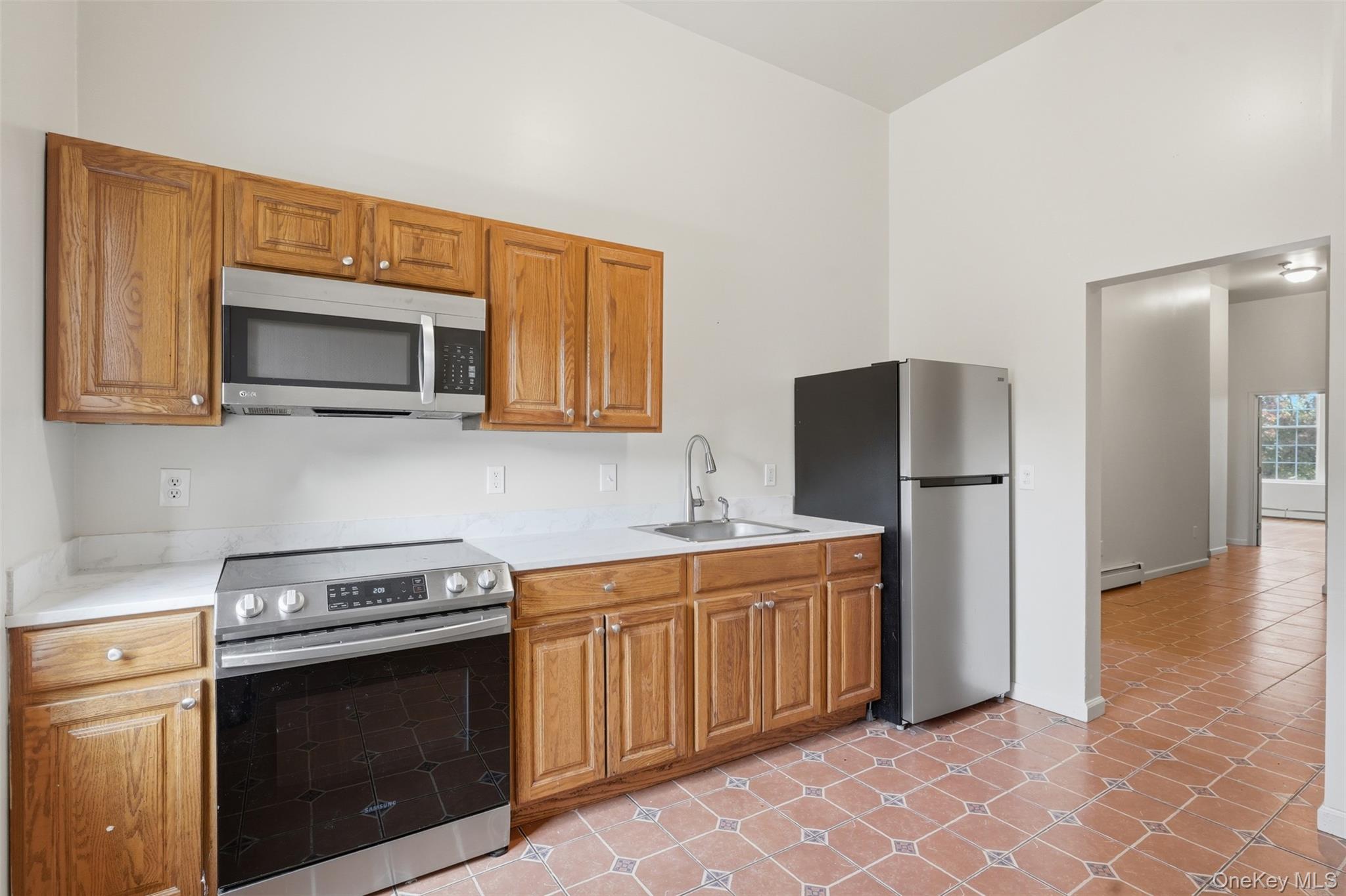 10 Eastman Terrace