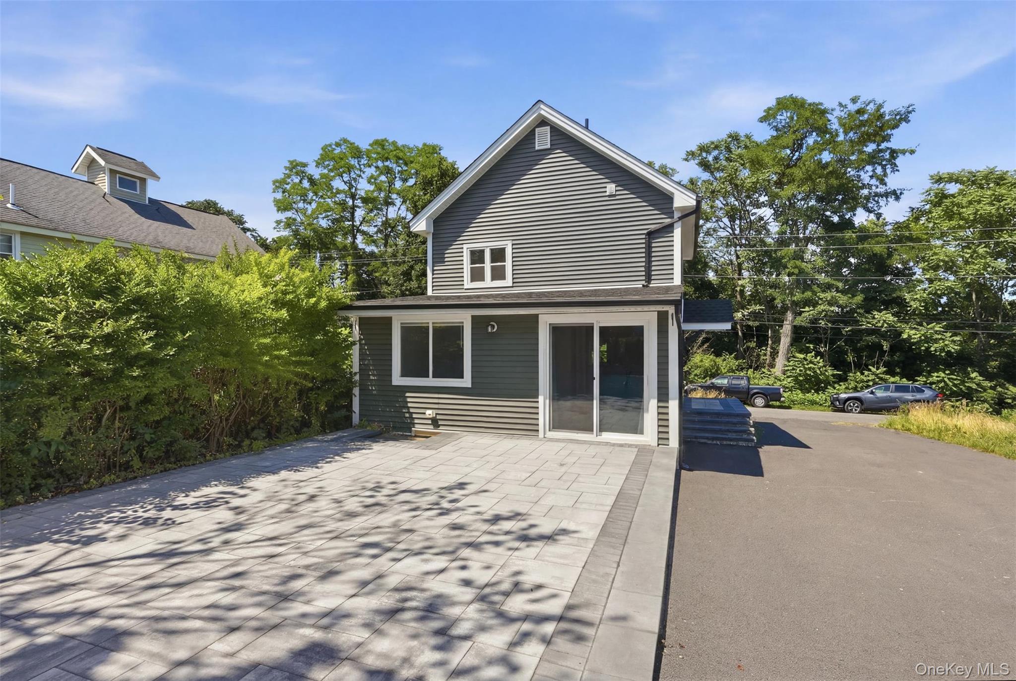 142 Railroad Avenue