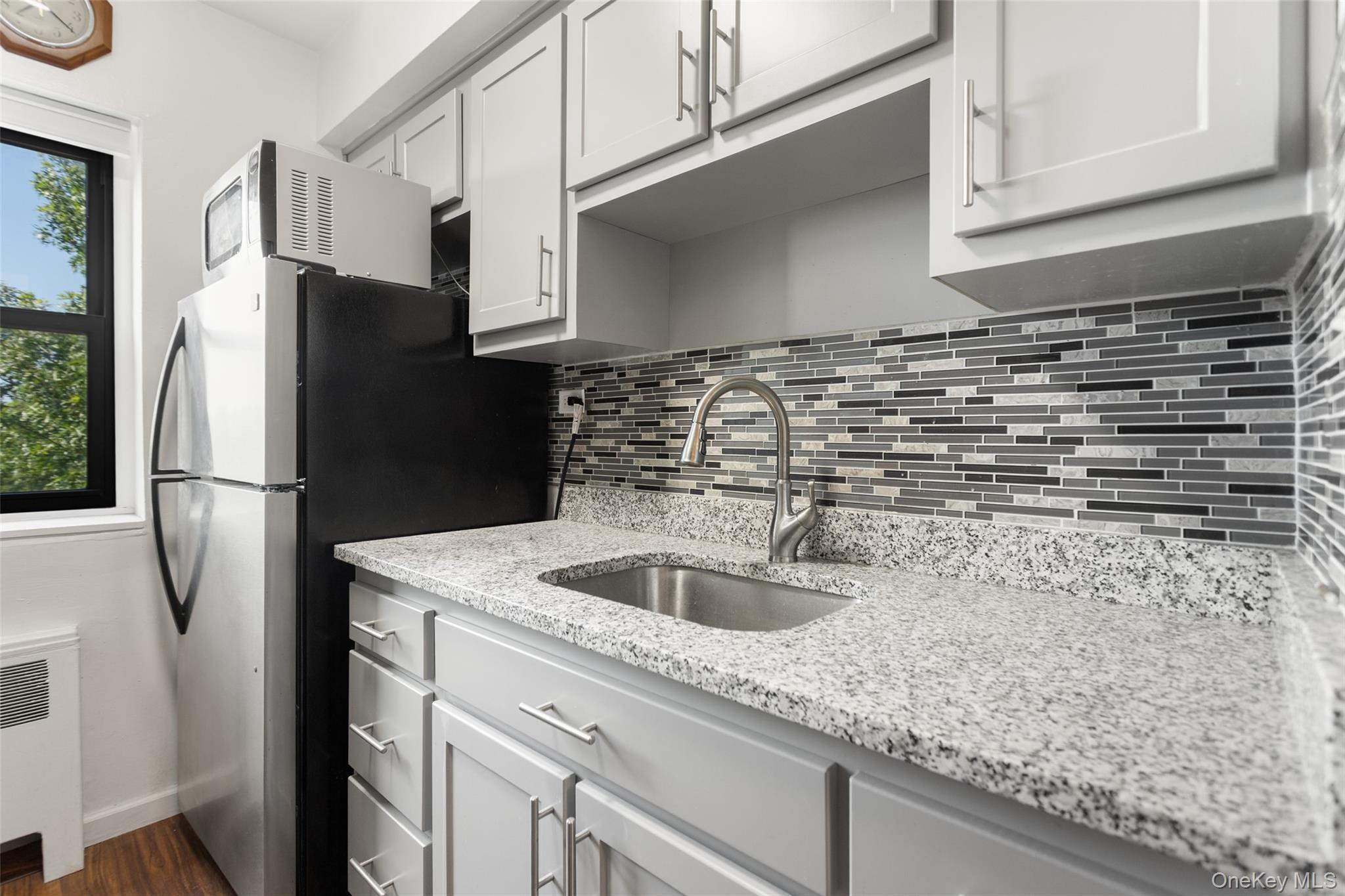 1910 Pelham Parkway S Unit: 5C