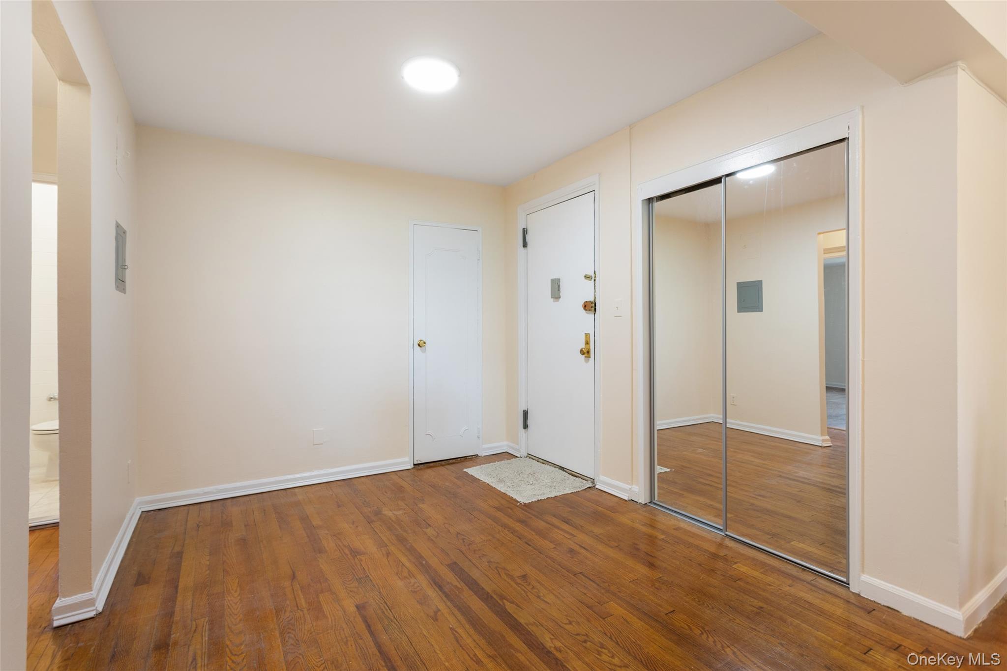 1910 Pelham Parkway S Unit: 5C