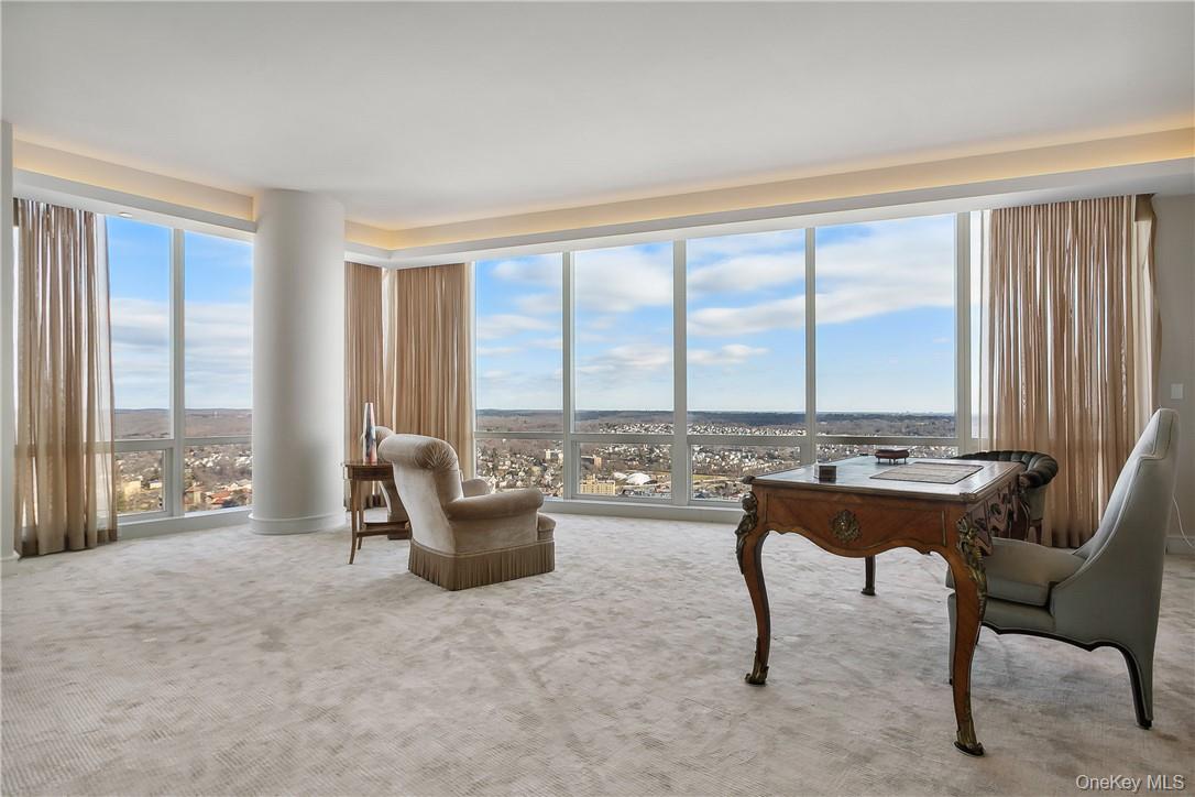 5 Renaissance Square Unit: PH40C