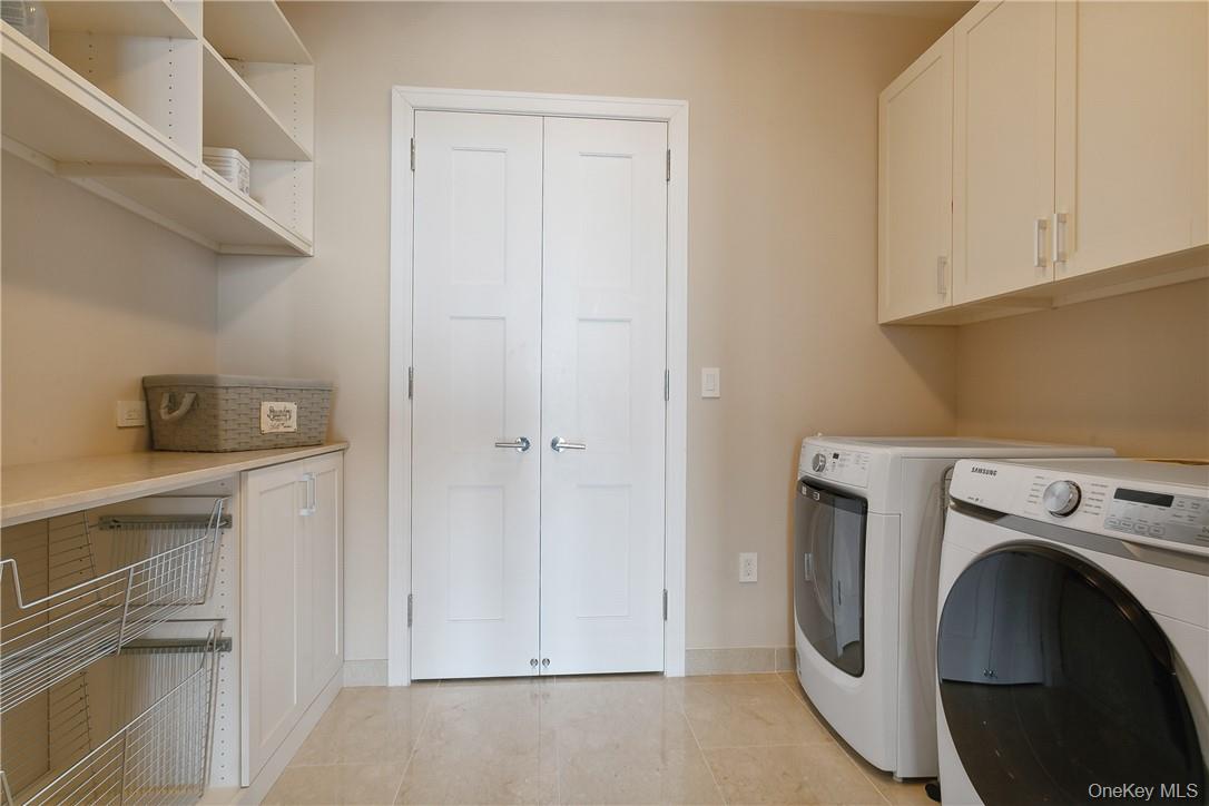 5 Renaissance Square Unit: PH40C
