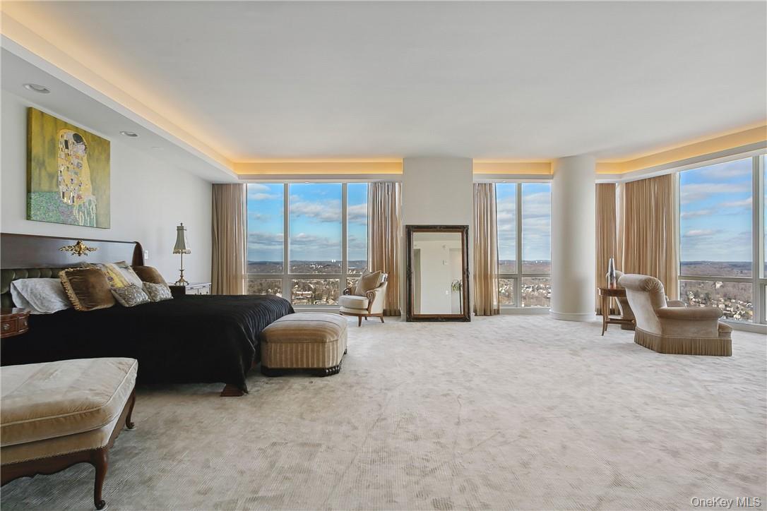 5 Renaissance Square Unit: PH40C