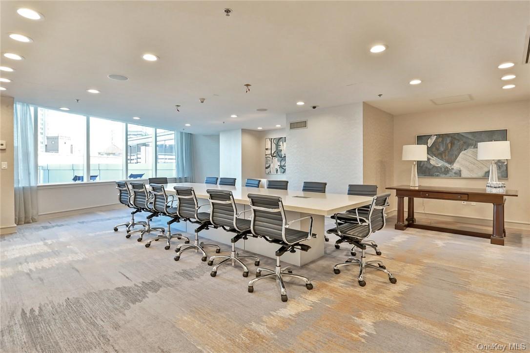 5 Renaissance Square Unit: PH40C