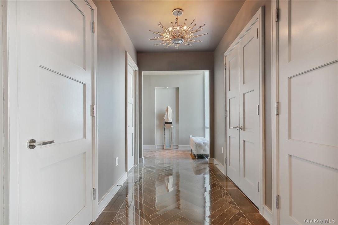 5 Renaissance Square Unit: PH40C