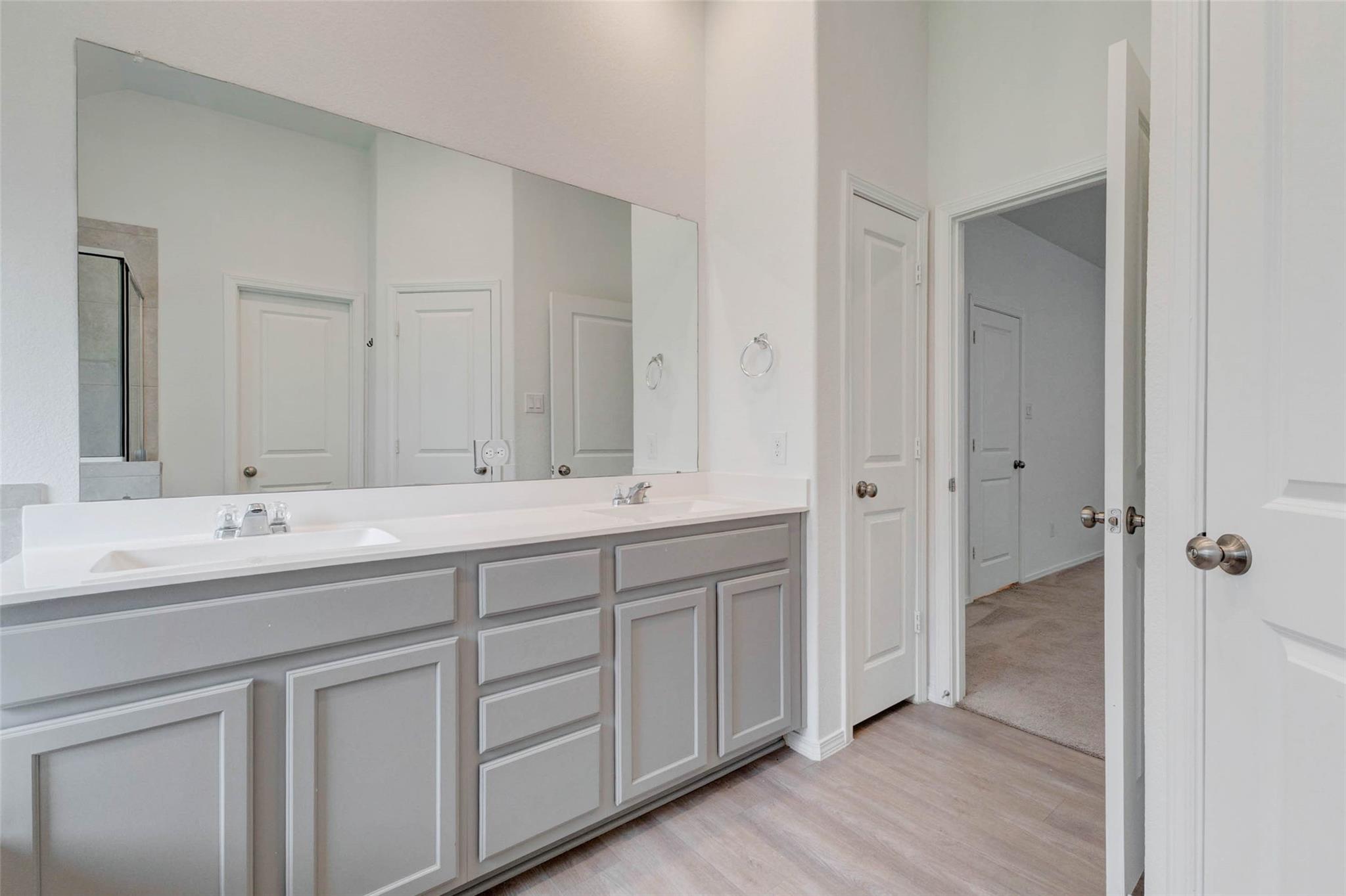 16103 Long Boat Court
