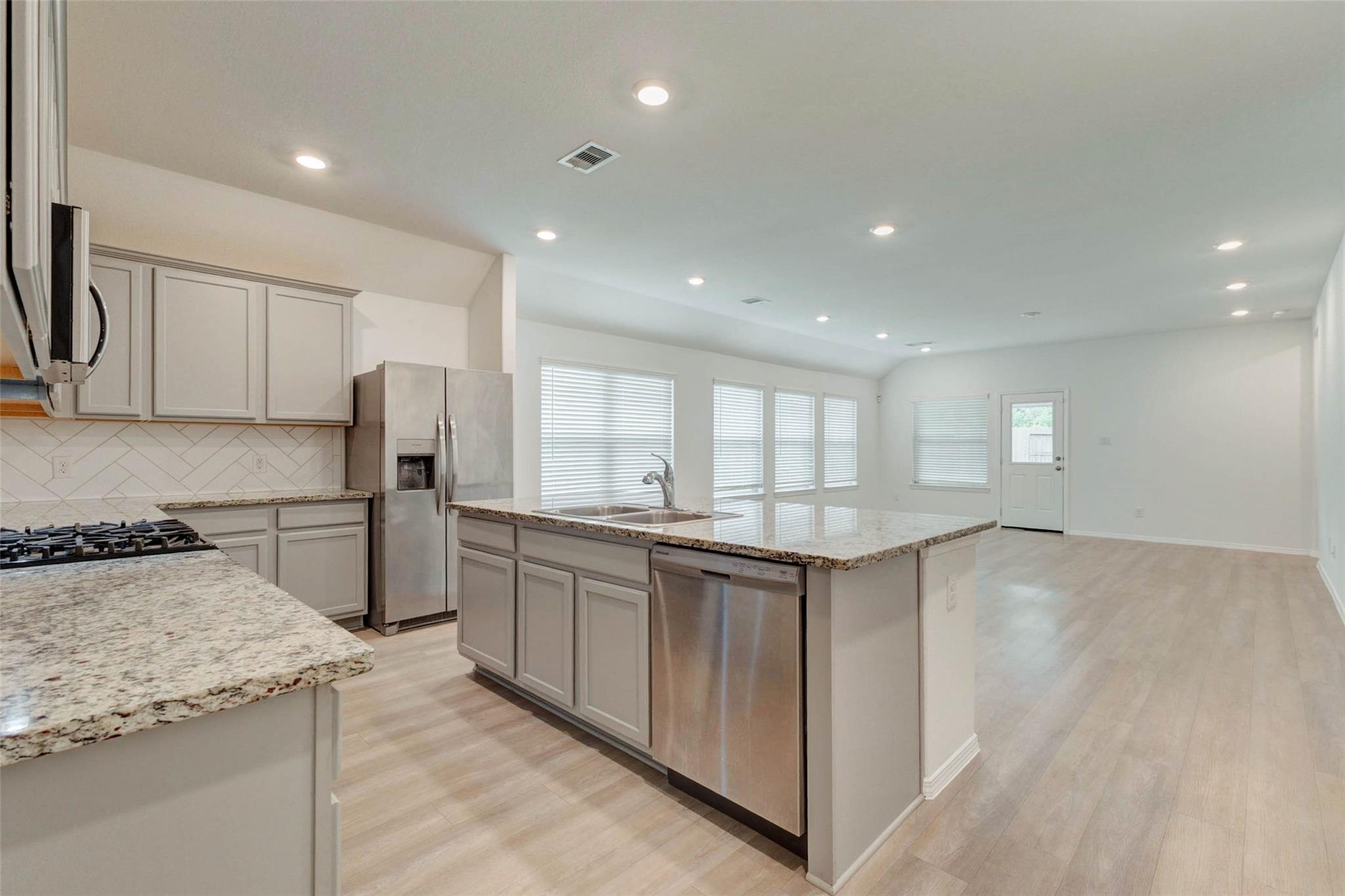 16103 Long Boat Court