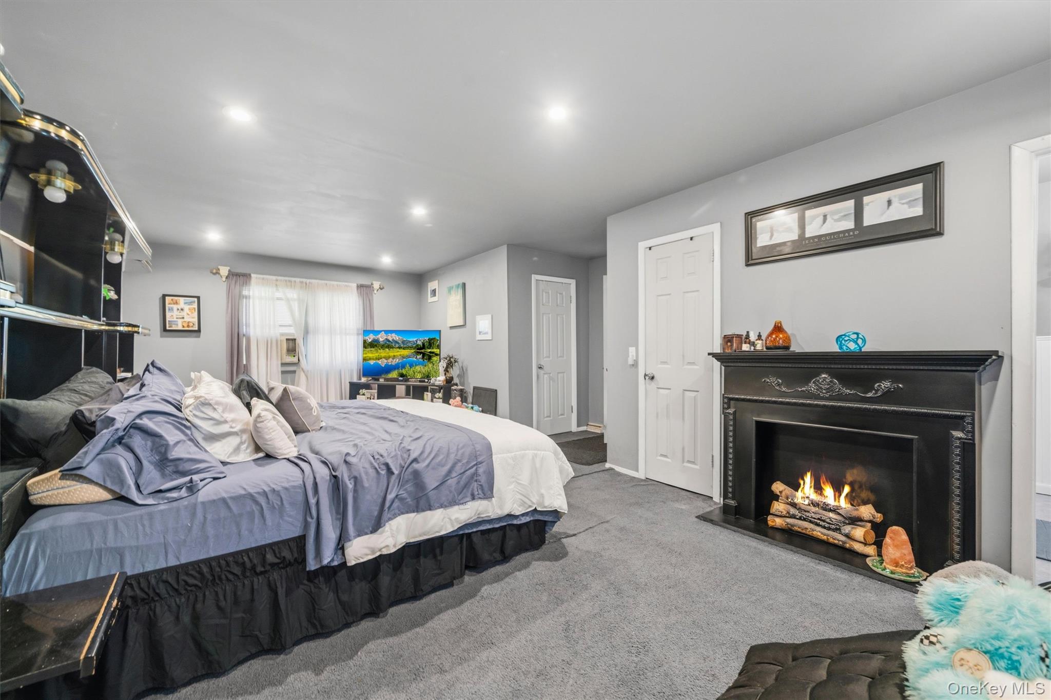 358 Lake Shore Drive