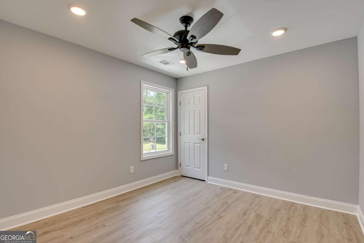 2604 Meadowbrook Drive