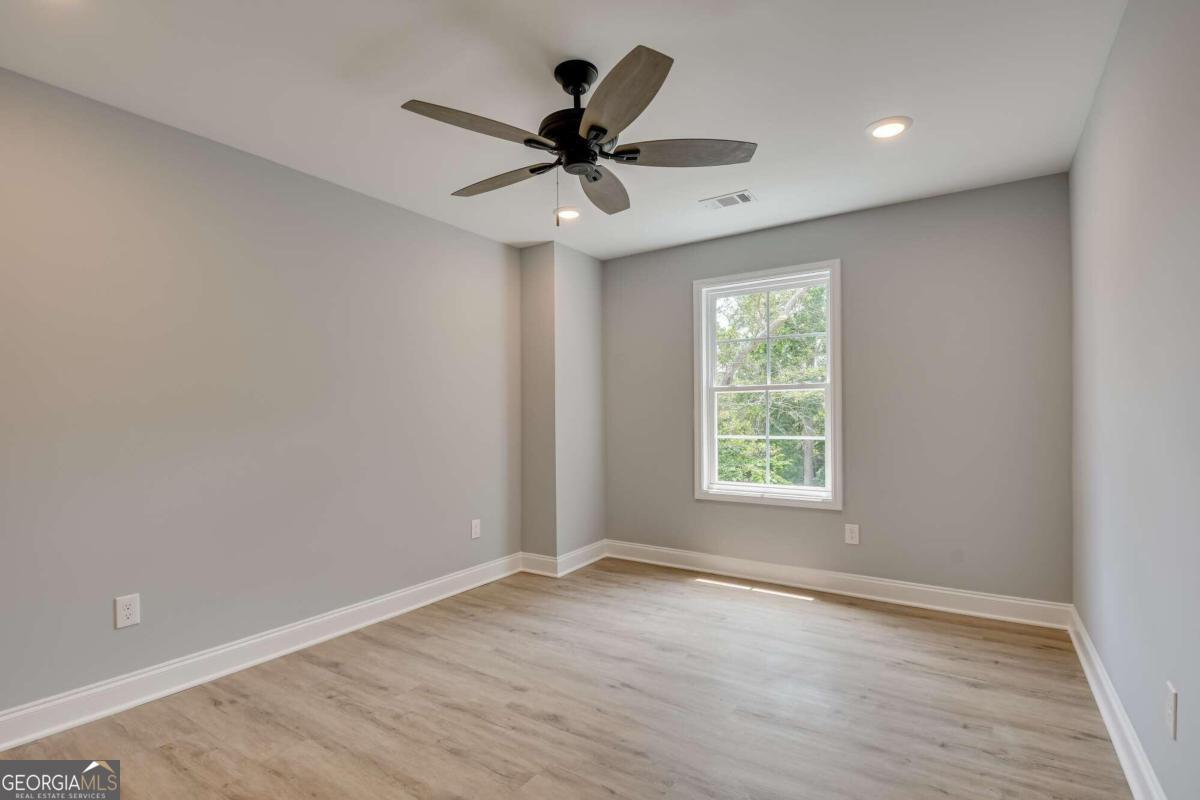 2604 Meadowbrook Drive