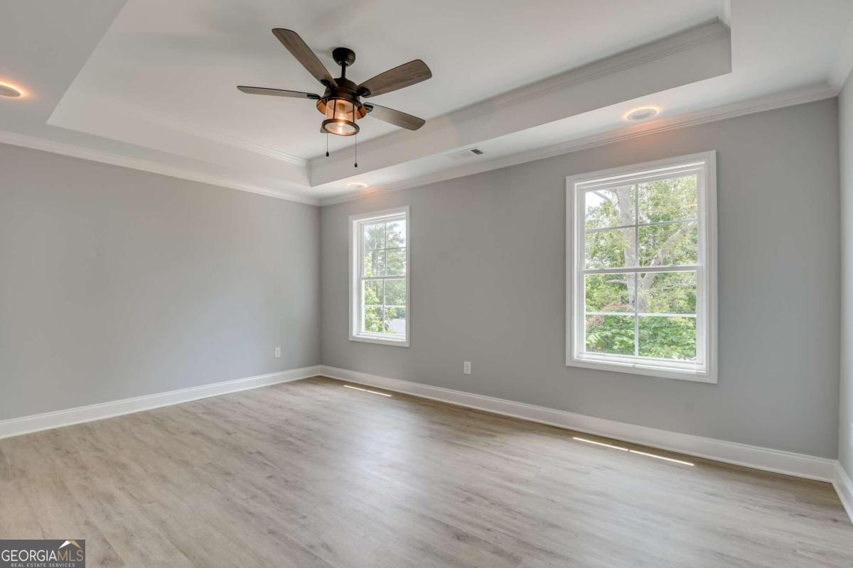 2604 Meadowbrook Drive