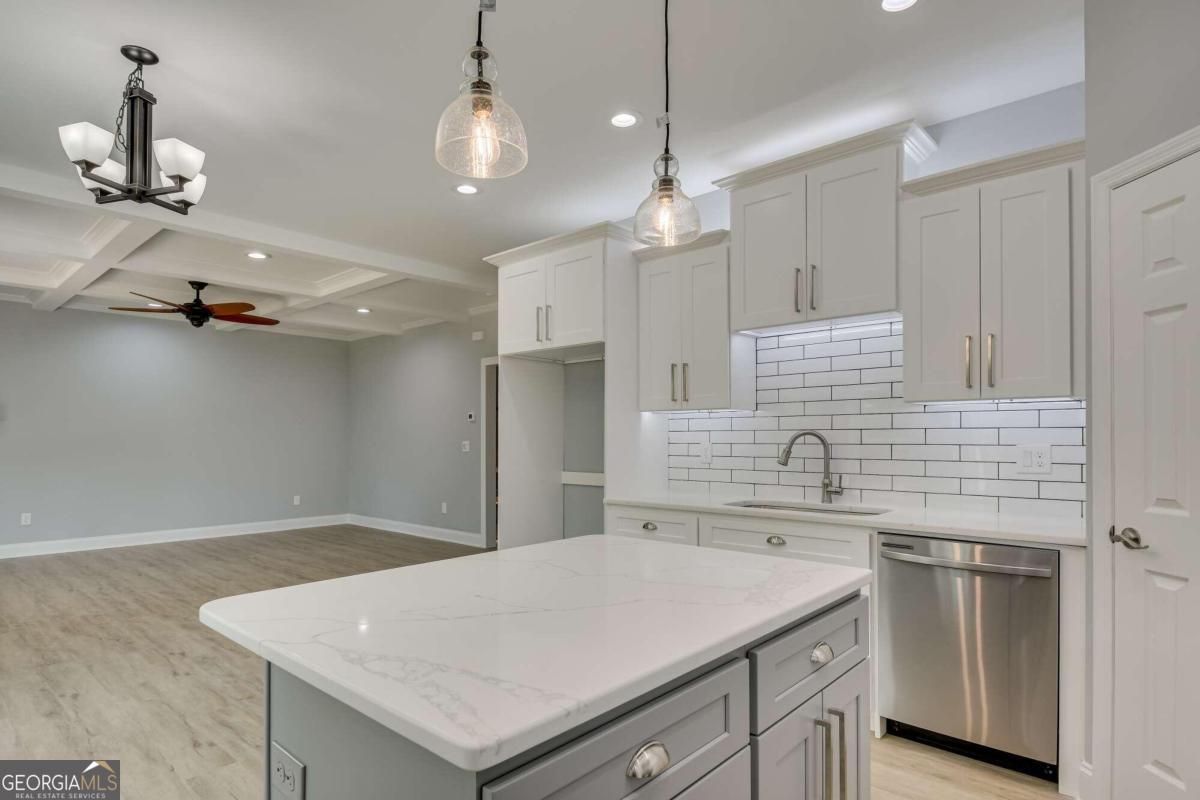 2604 Meadowbrook Drive
